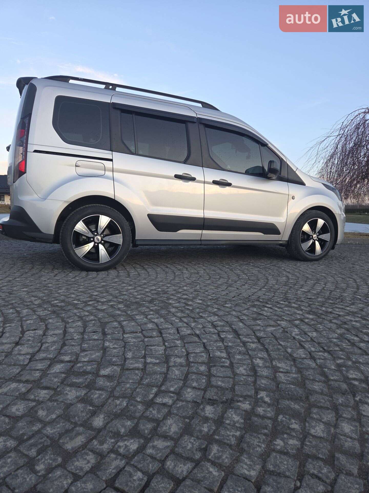 Ford Tourneo Connect 2018 VIN WF0TXXWPGTJU72925 фото оголошення 76 з 80