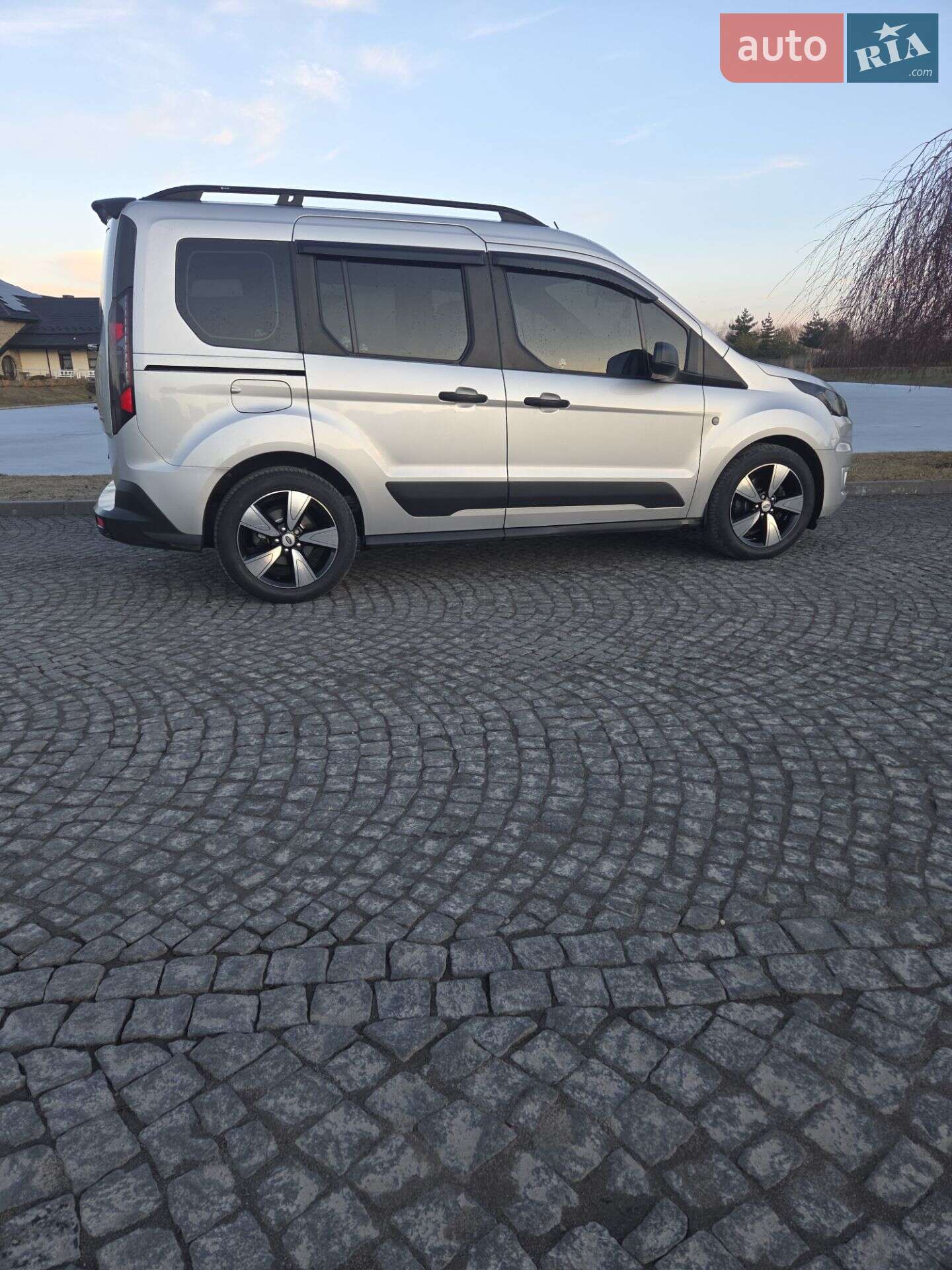 Ford Tourneo Connect 2018 VIN WF0TXXWPGTJU72925 фото оголошення 72 з 80