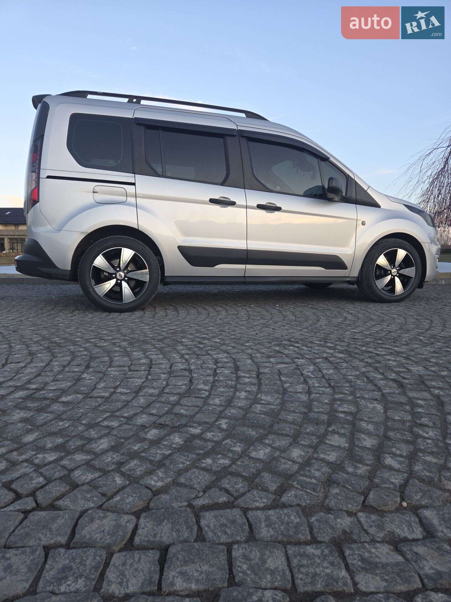 Ford Tourneo Connect 2018 VIN WF0TXXWPGTJU72925 фото оголошення 70 з 80
