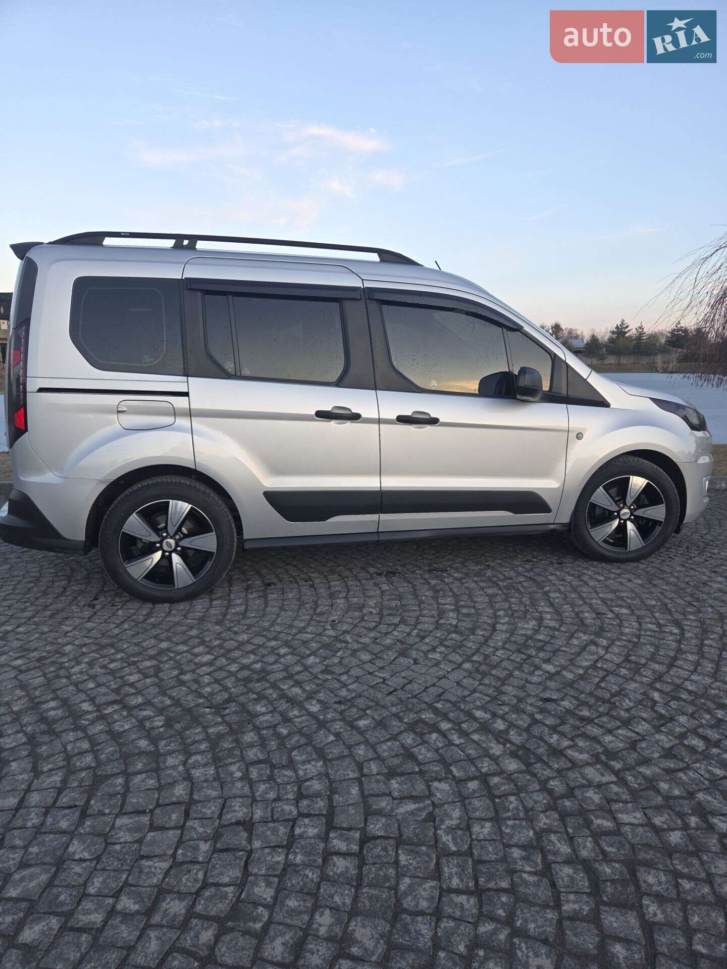 Ford Tourneo Connect 2018 VIN WF0TXXWPGTJU72925 фото оголошення 79 з 80