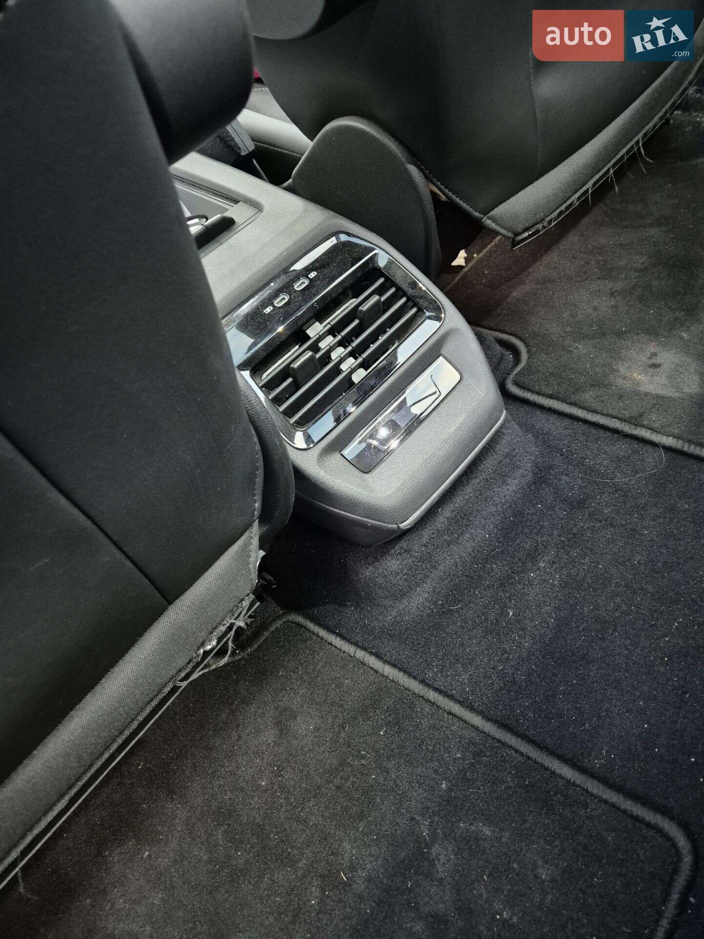 Volkswagen ID.4 2022 VIN WVGZZZE2ZNP056220 фото оголошення 15 з 32