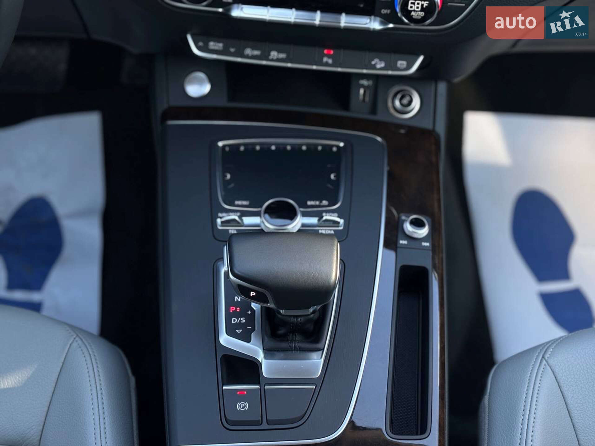 Audi Q5 2018 VIN WA1BNAFY9J2212828 фото оголошення 16 з 22