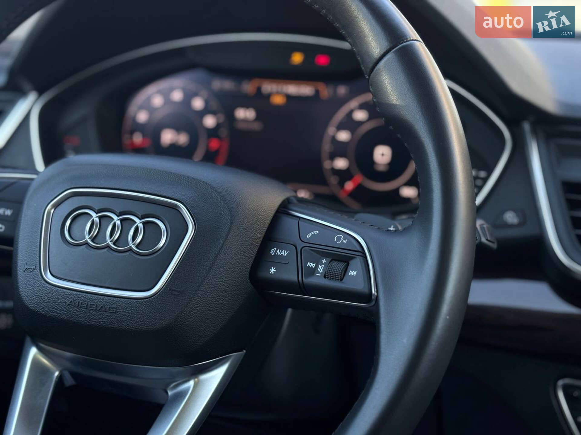Audi Q5 2018 VIN WA1BNAFY9J2212828 фото оголошення 14 з 22