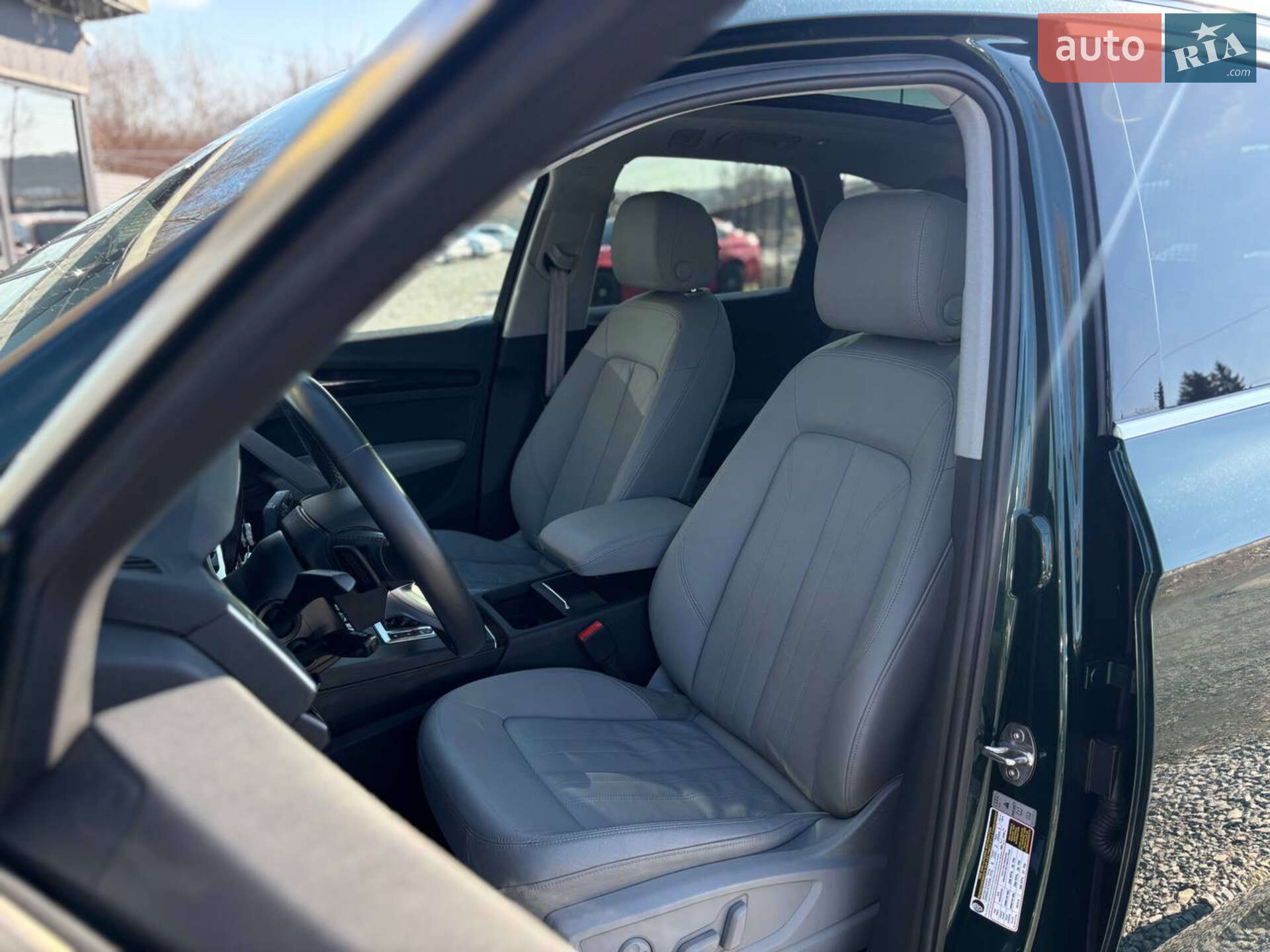 Audi Q5 2018 VIN WA1BNAFY9J2212828 фото оголошення 19 з 22