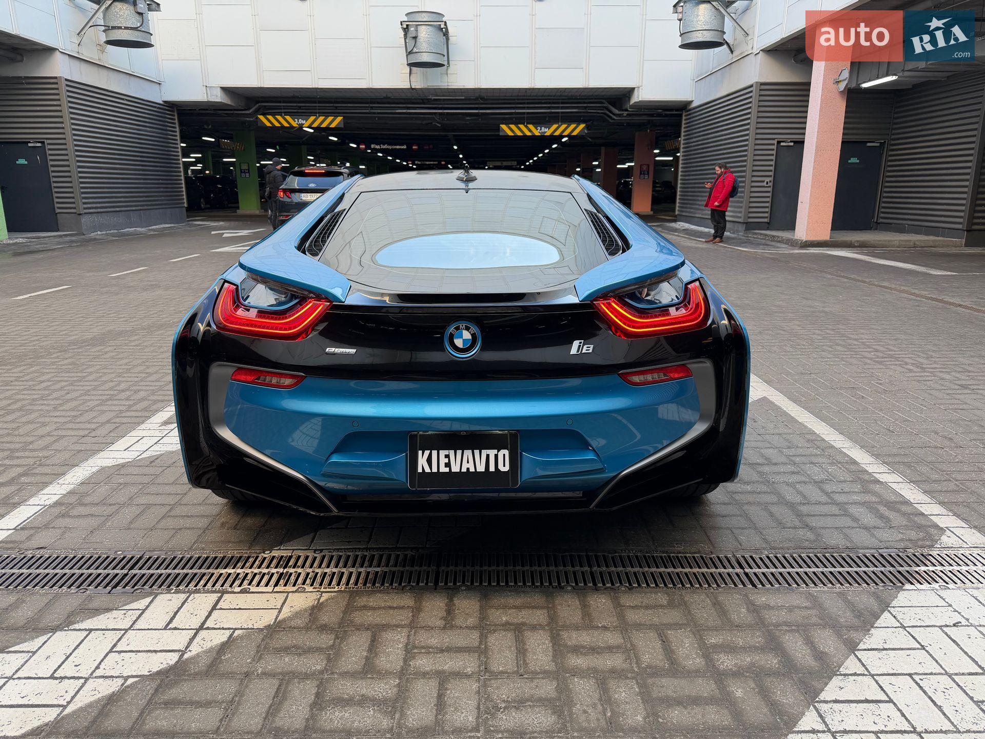 BMW i8 2016 VIN WBY2Z2C54GV675721 фото оголошення 7 з 21