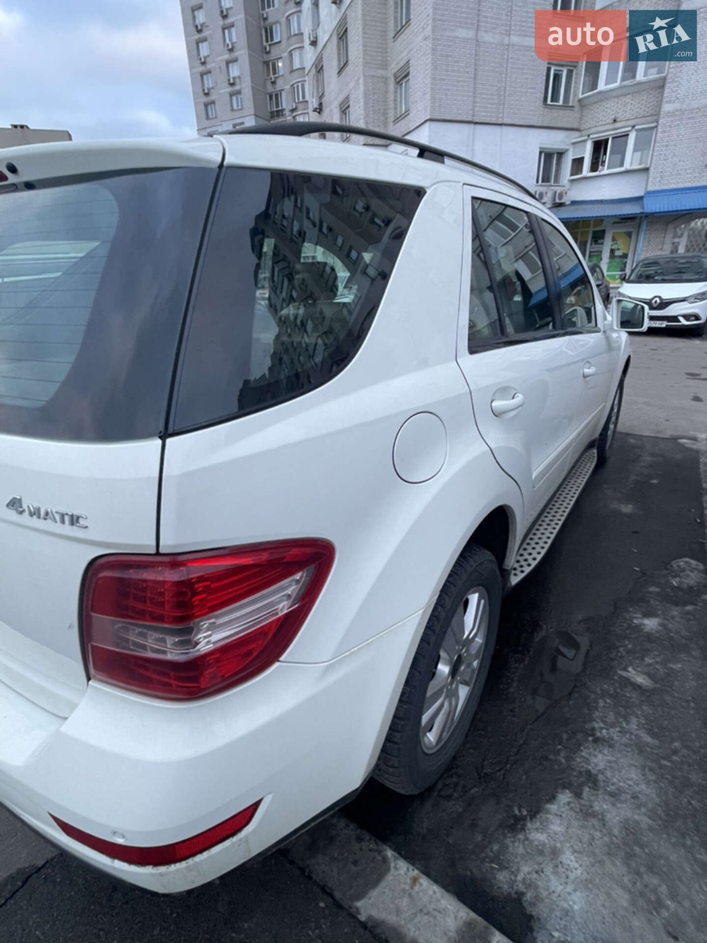 Mercedes-Benz M-Class 2011 VIN WDC1641221A748776 фото оголошення 10 з 17