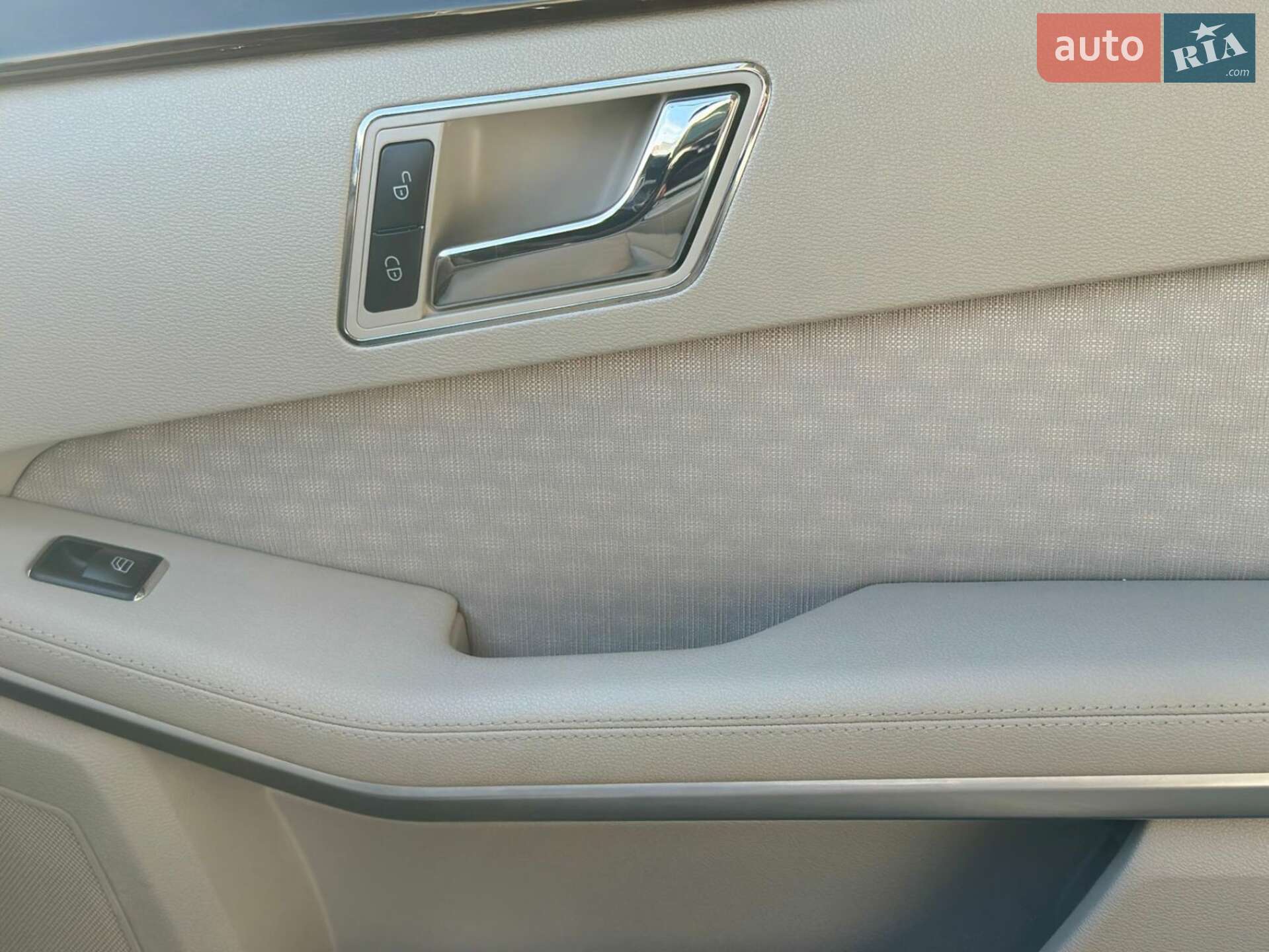 Mercedes-Benz E-Class 2009 VIN WDD2120021A018631 фото оголошення 18 з 34