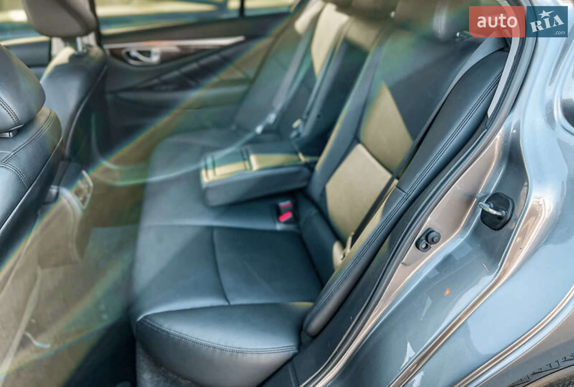 Infiniti Q50 2017 VIN JN1EV7ARXJM432931 фото оголошення 12 з 13