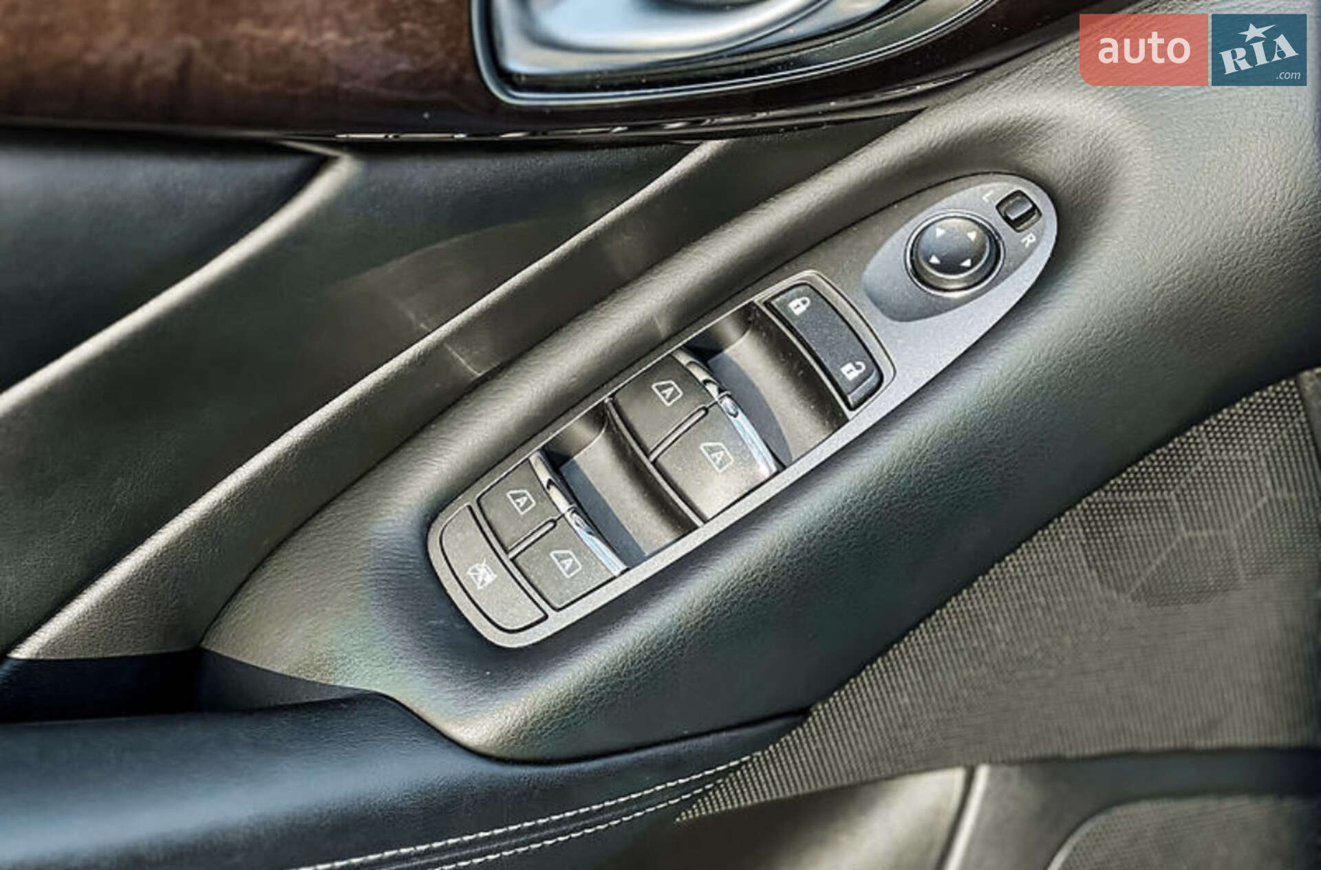 Infiniti Q50 2017 VIN JN1EV7ARXJM432931 фото оголошення 11 з 13