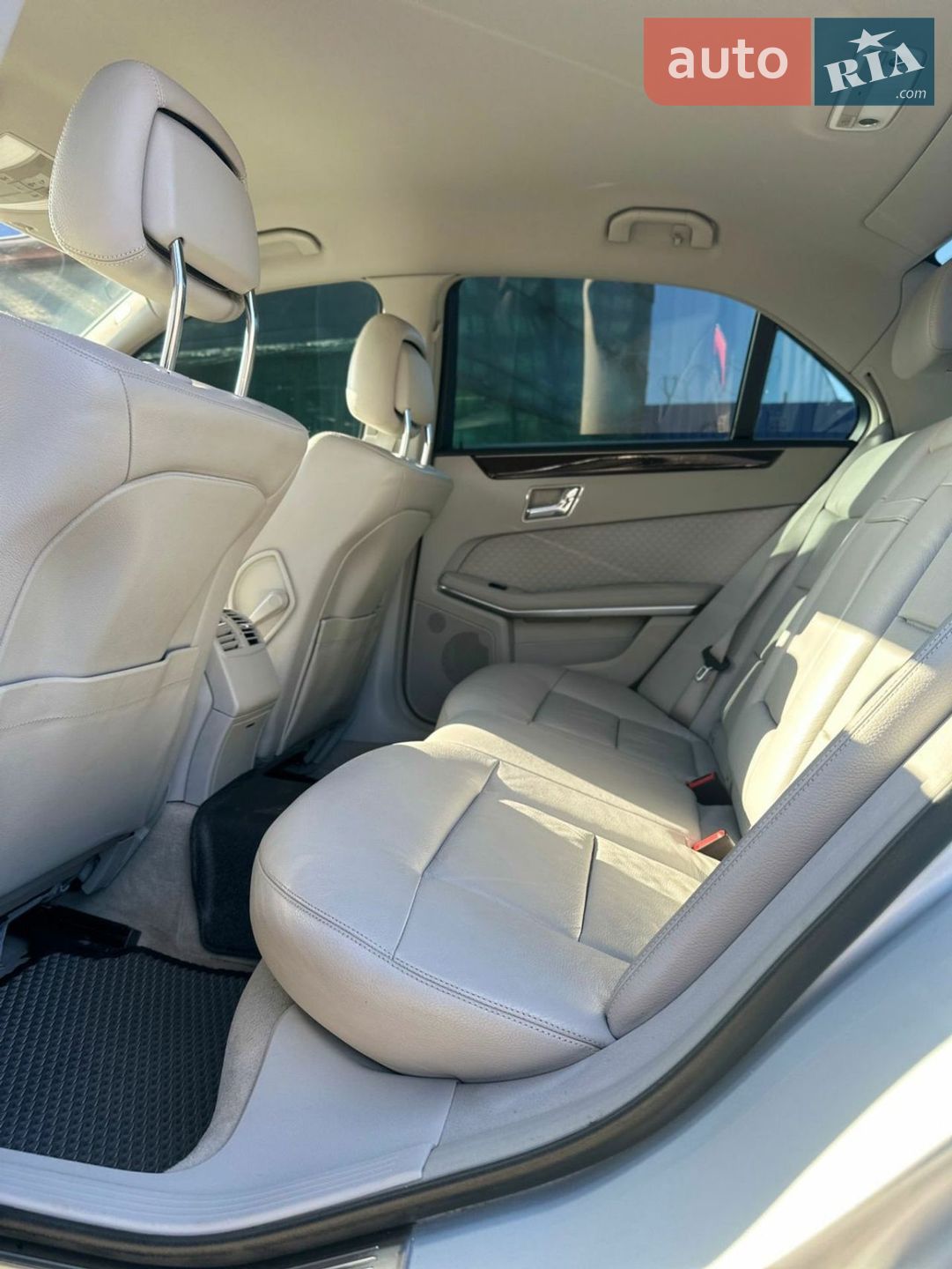 Mercedes-Benz E-Class 2009 VIN WDD2120021A018631 фото оголошення 30 з 34