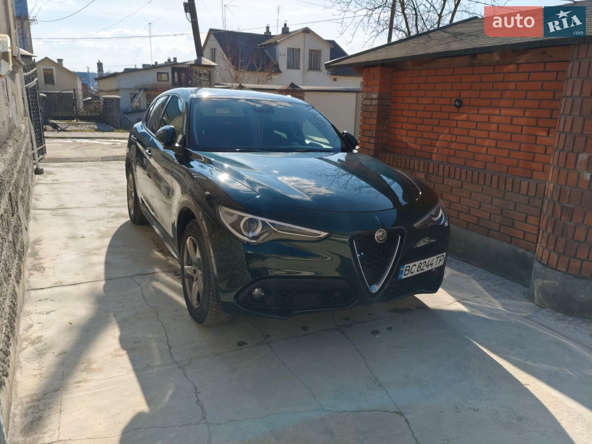 Alfa Romeo Stelvio 2018 VIN ZARFAHBUXJ7C10841 фото оголошення 14 з 36