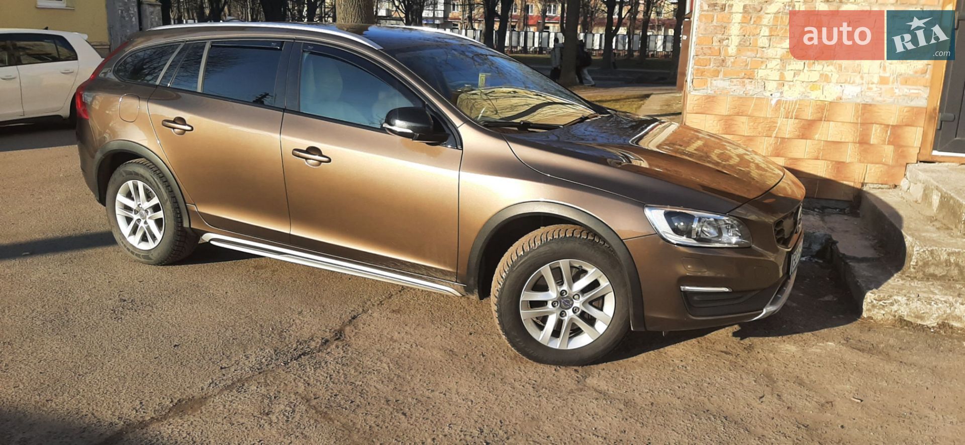 Volvo V60Cc 2017 VIN YV1FZARCDJ2050427 фото оголошення 47 з 52
