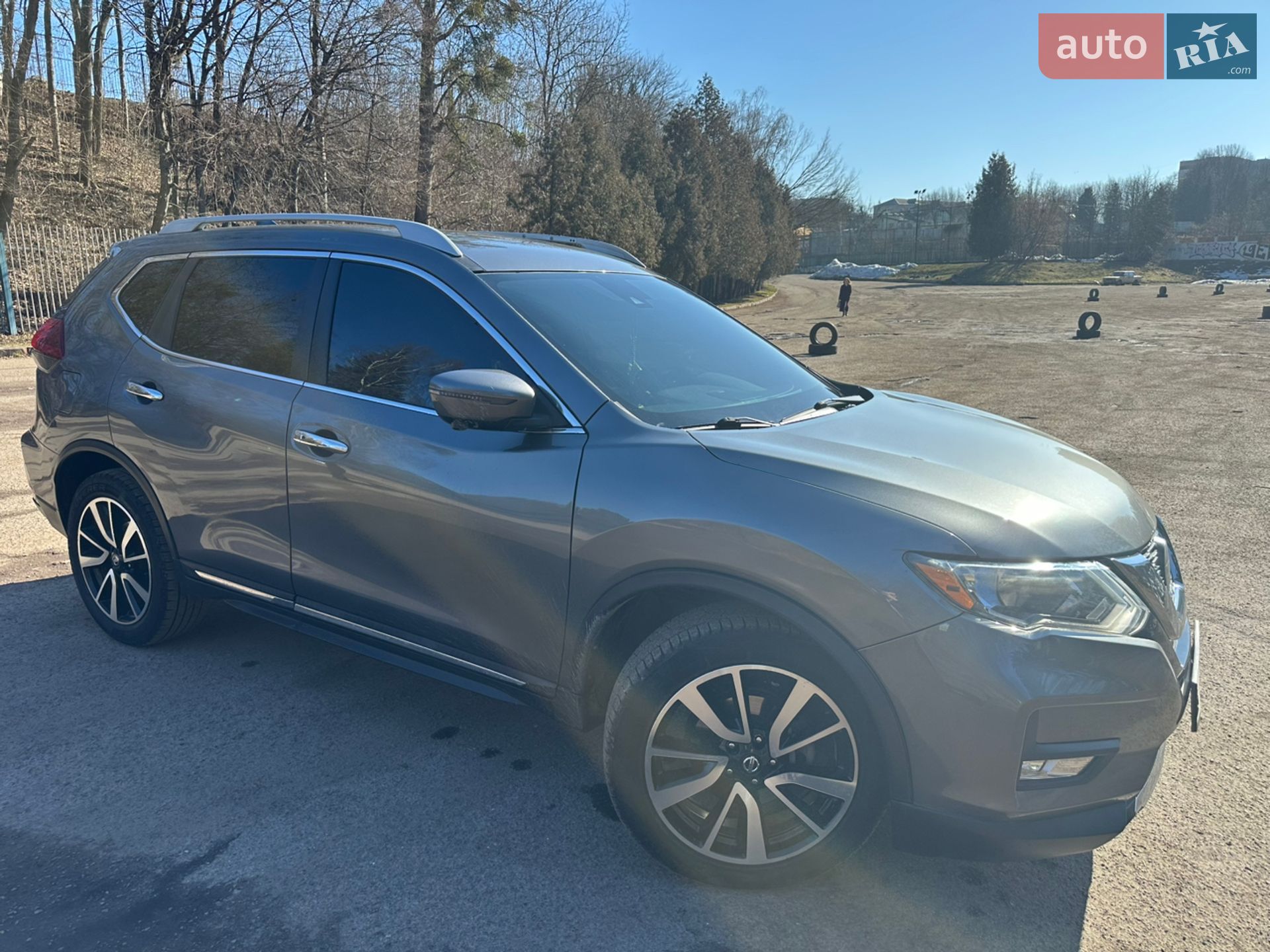 NISSAN ROGUE 2019 VIN 5N1AT2MT0KC762057 фото оголошення 3 з 27