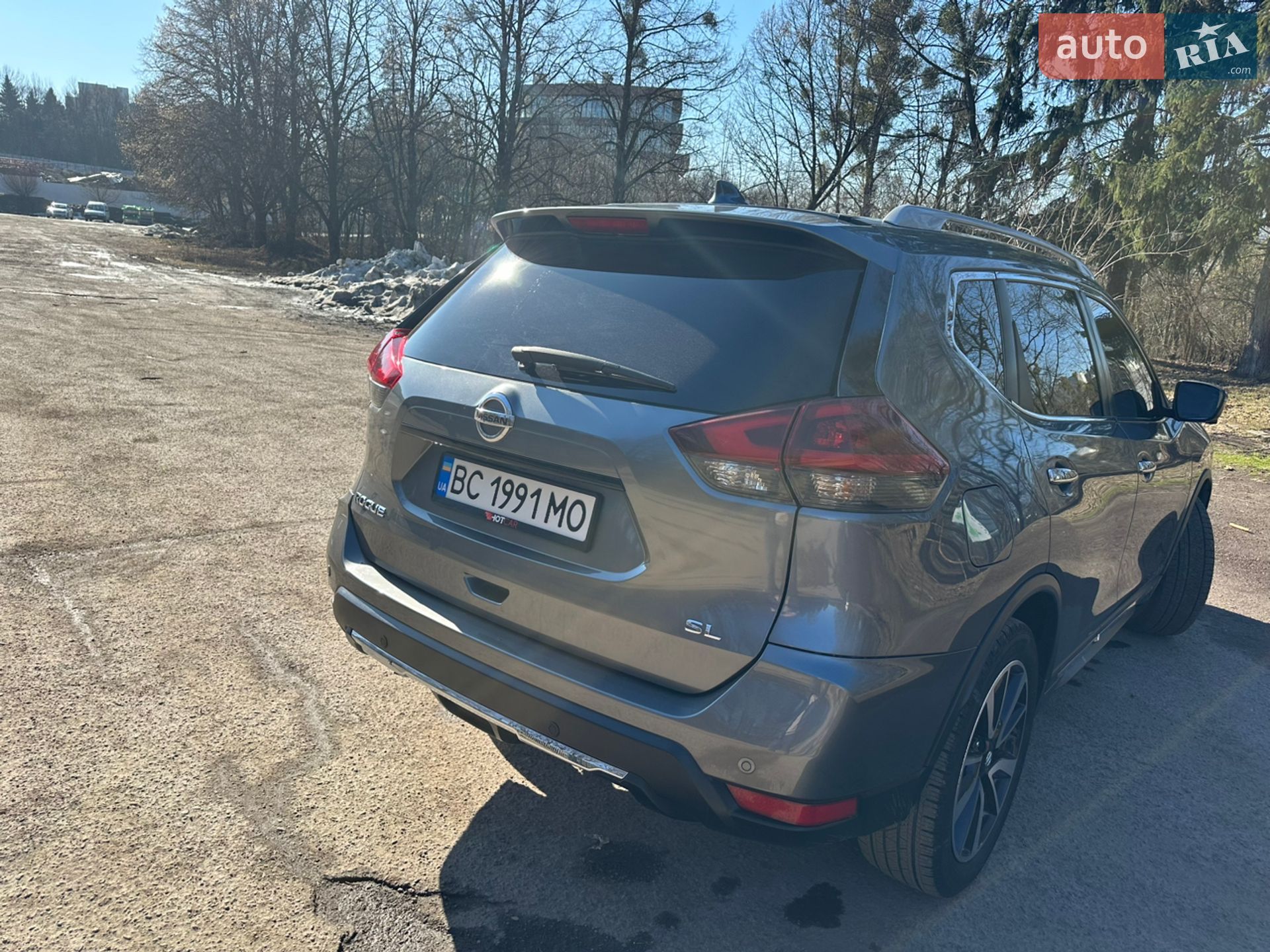 NISSAN ROGUE 2019 VIN 5N1AT2MT0KC762057 фото оголошення 4 з 27