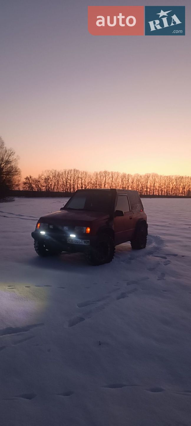 Suzuki Vitara 1992 VIN JS3TA01V4P4140268 фото оголошення 2 з 16