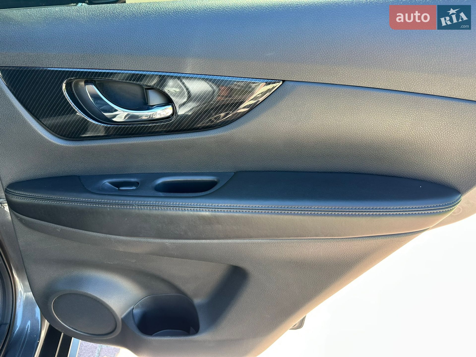 NISSAN ROGUE 2019 VIN 5N1AT2MT0KC762057 фото оголошення 12 з 27