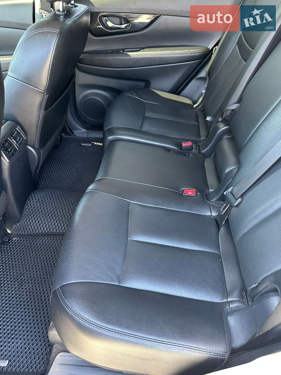 NISSAN ROGUE 2019 VIN 5N1AT2MT0KC762057 фото оголошення 14 з 27