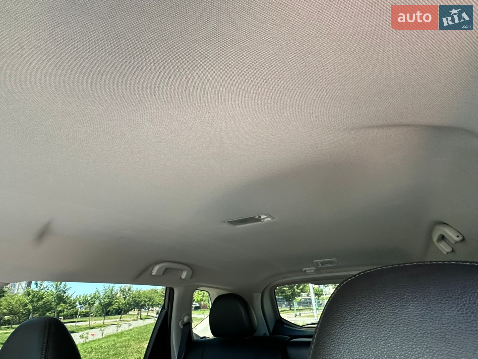 NISSAN ROGUE 2019 VIN 5N1AT2MT0KC762057 фото оголошення 17 з 27