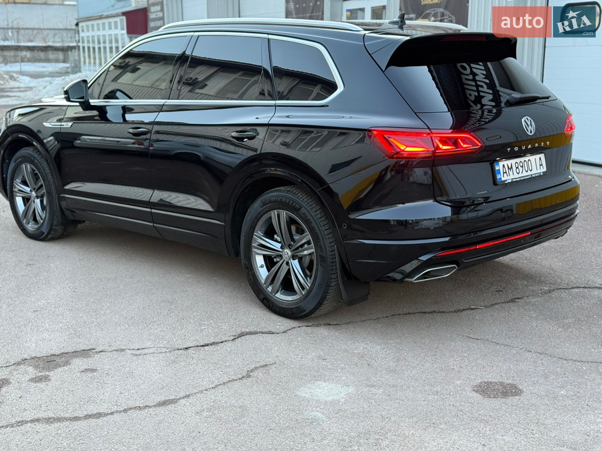 Volkswagen Touareg 2019 VIN WVGZZZCRZKD050684 фото оголошення 7 з 63