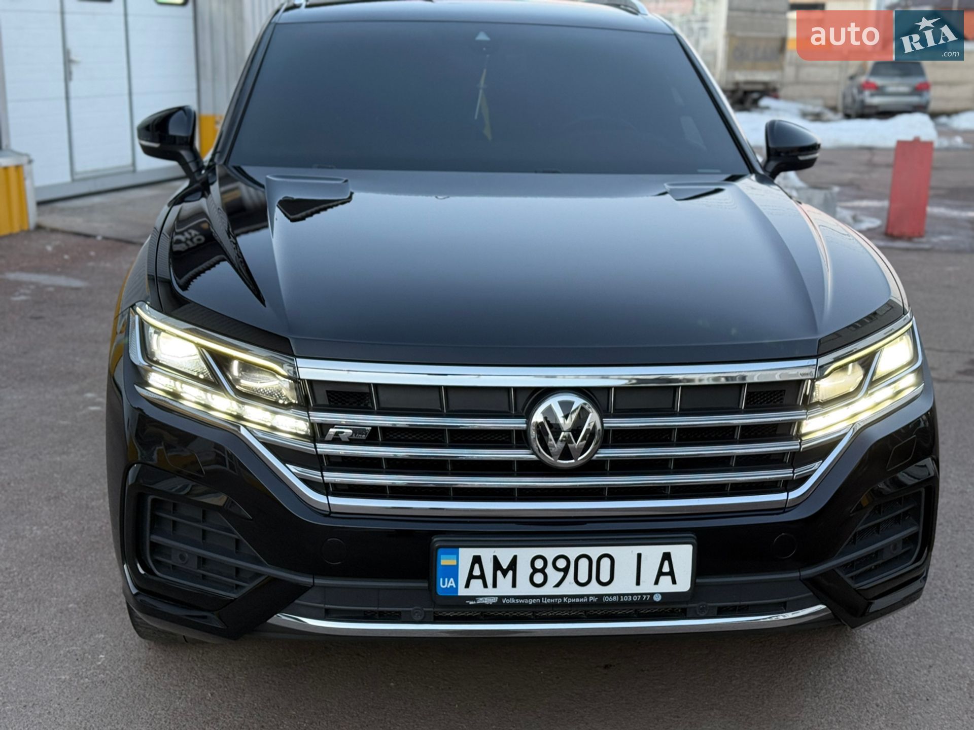 Volkswagen Touareg 2019 VIN WVGZZZCRZKD050684 фото оголошення 19 з 63