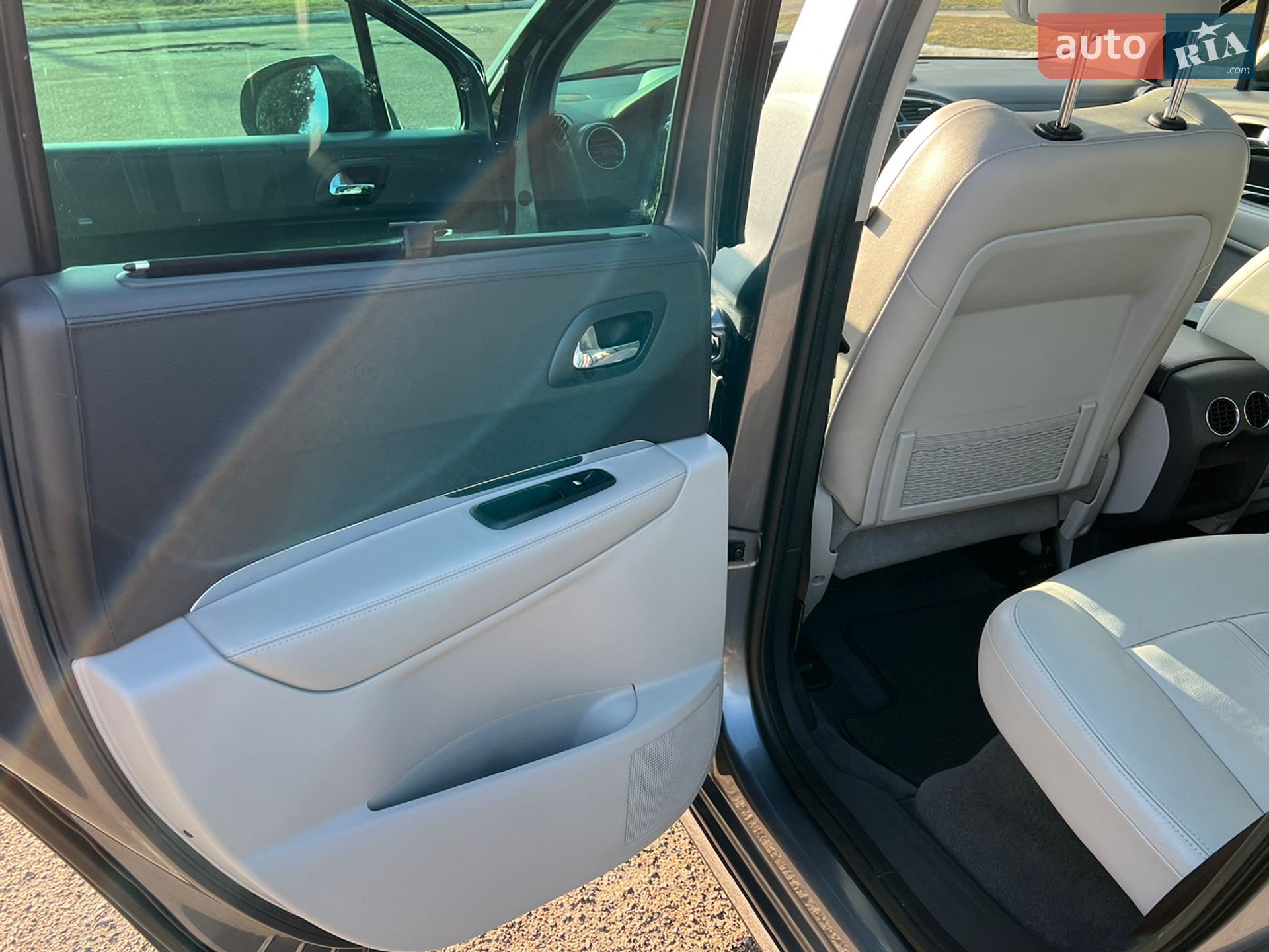 Peugeot 3008 2011 VIN VF30URHHABS195468 фото оголошення 18 з 39