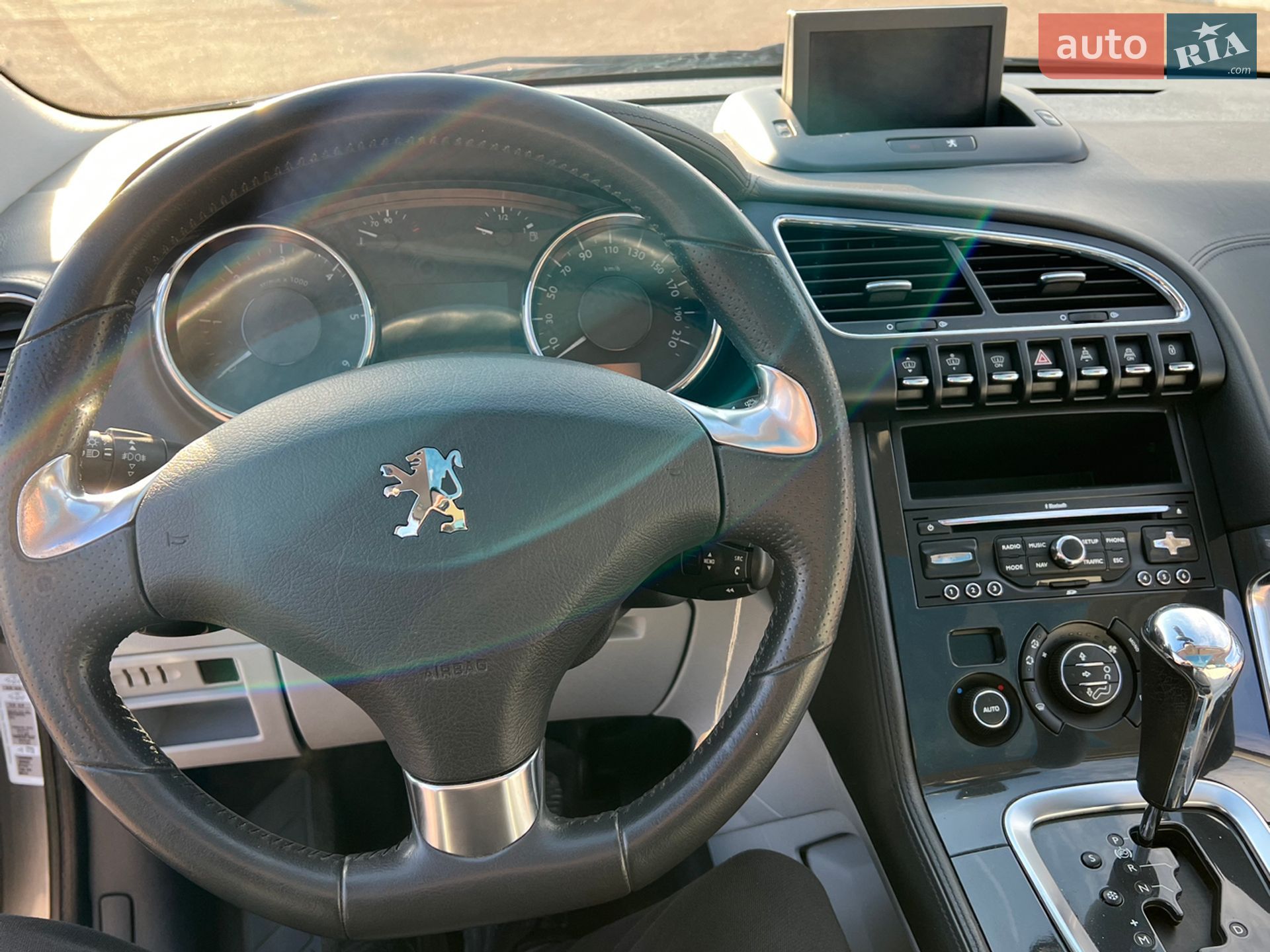 Peugeot 3008 2011 VIN VF30URHHABS195468 фото оголошення 28 з 39