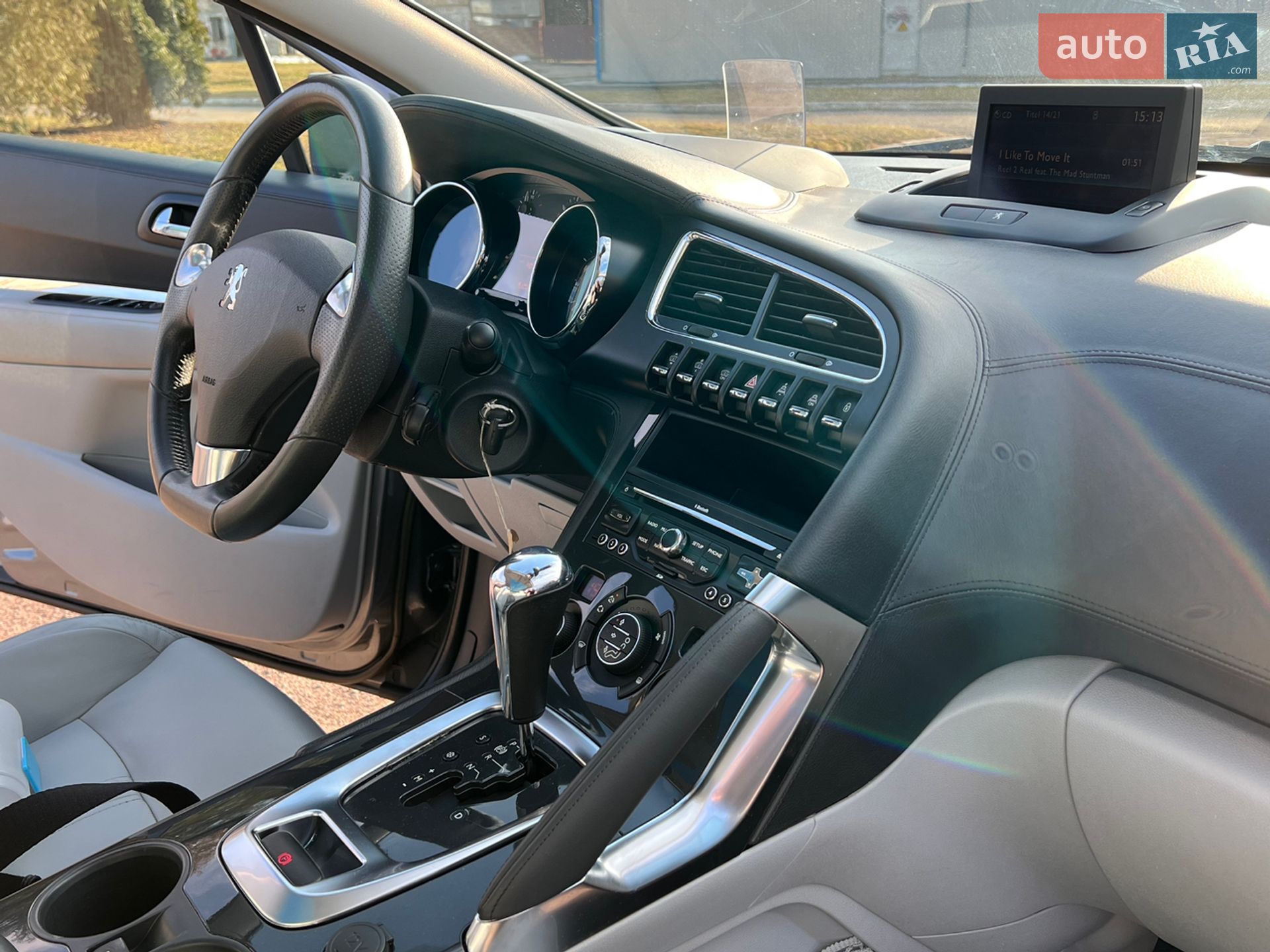Peugeot 3008 2011 VIN VF30URHHABS195468 фото оголошення 37 з 39