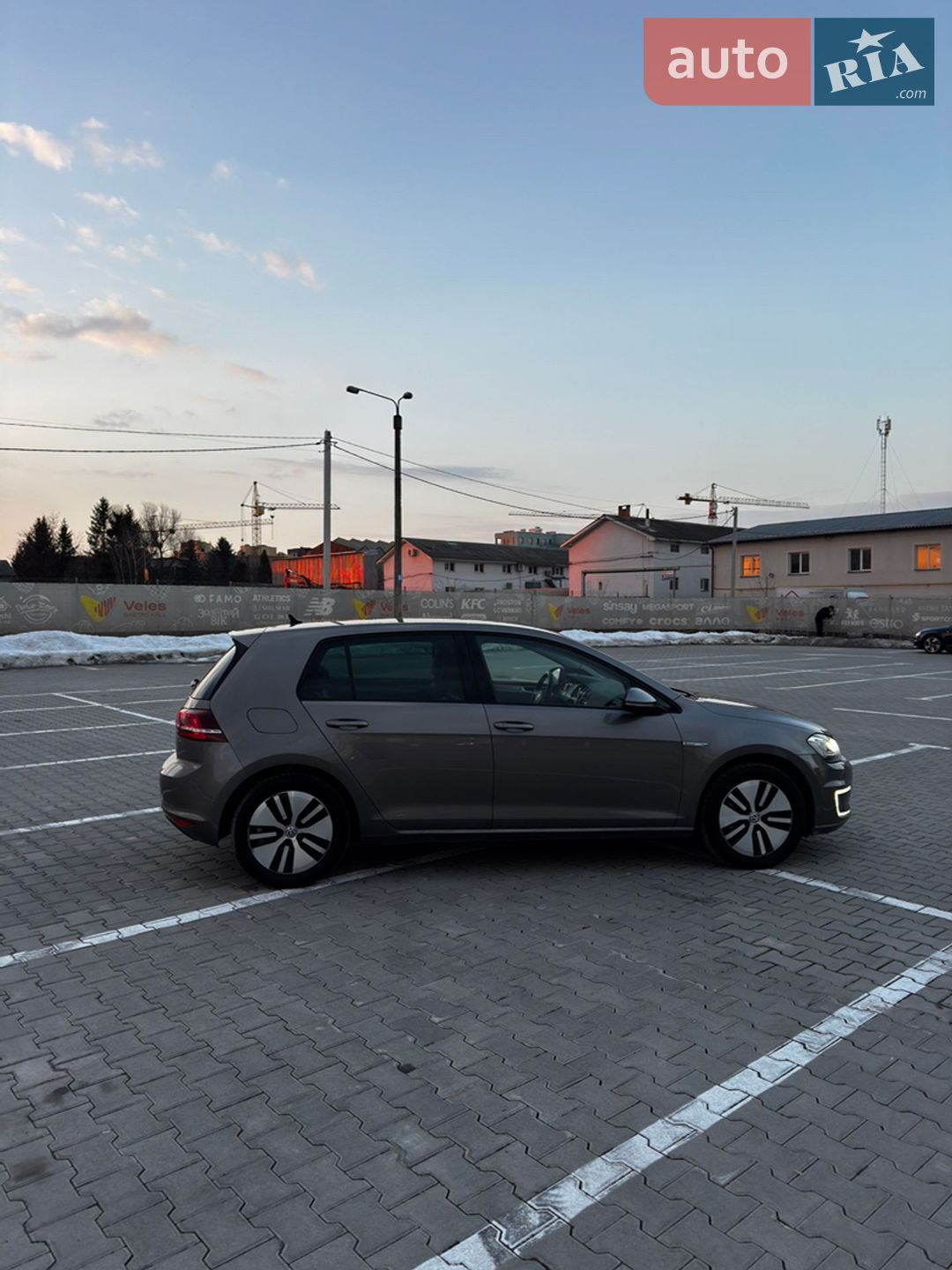 Volkswagen e-Golf 2014 VIN WVWZZZAUZFW903789 фото оголошення 9 з 21