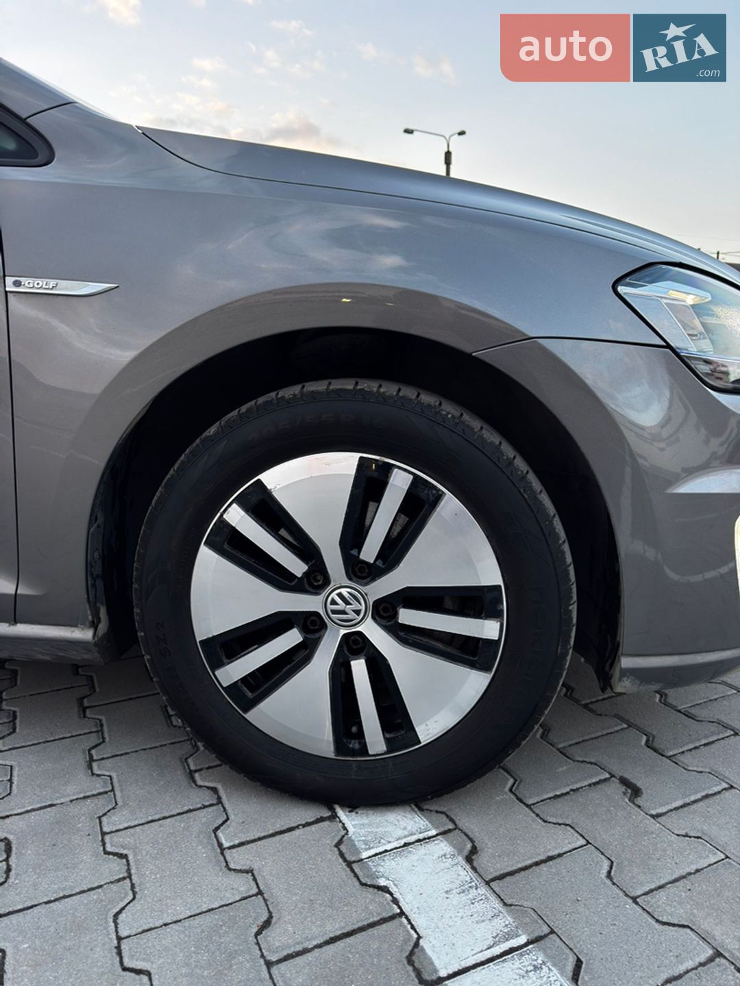 Volkswagen e-Golf 2014 VIN WVWZZZAUZFW903789 фото оголошення 12 з 21