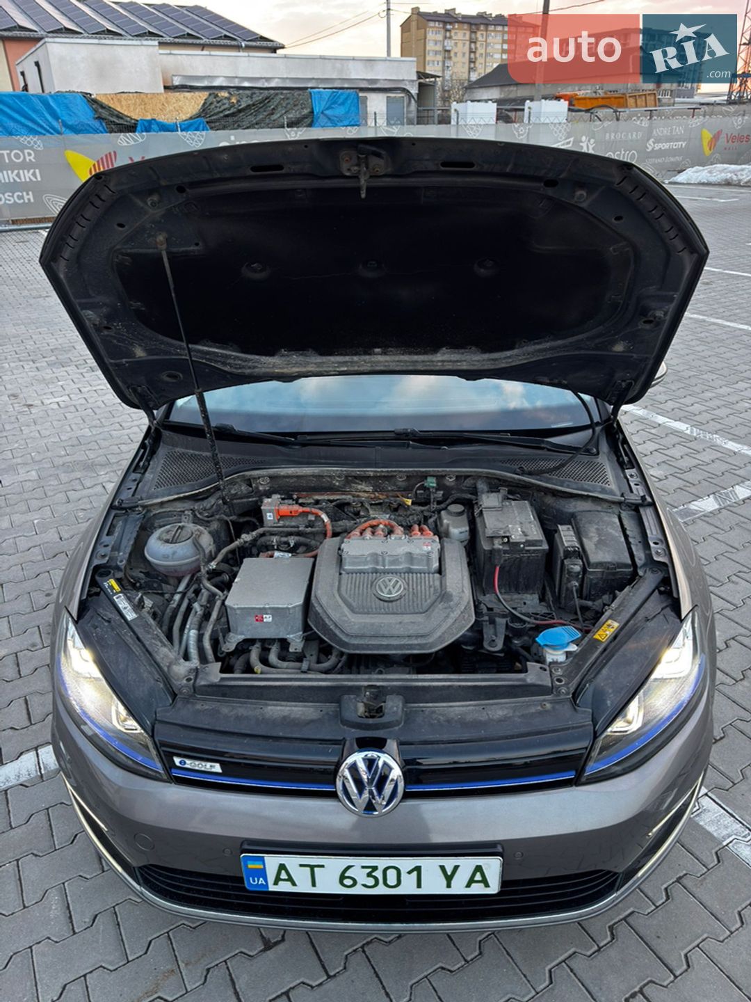 Volkswagen e-Golf 2014 VIN WVWZZZAUZFW903789 фото оголошення 17 з 21