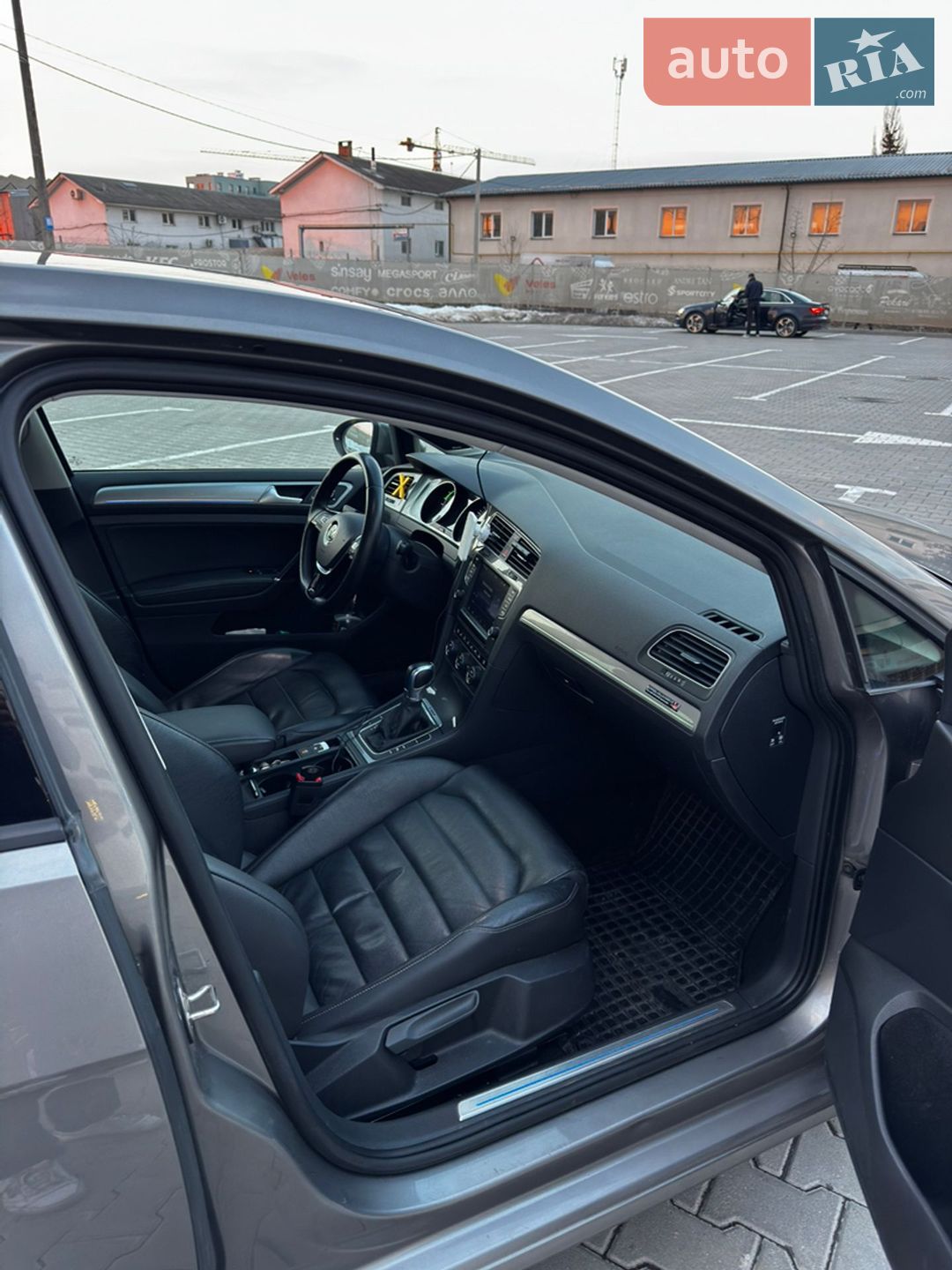 Volkswagen e-Golf 2014 VIN WVWZZZAUZFW903789 фото оголошення 18 з 21