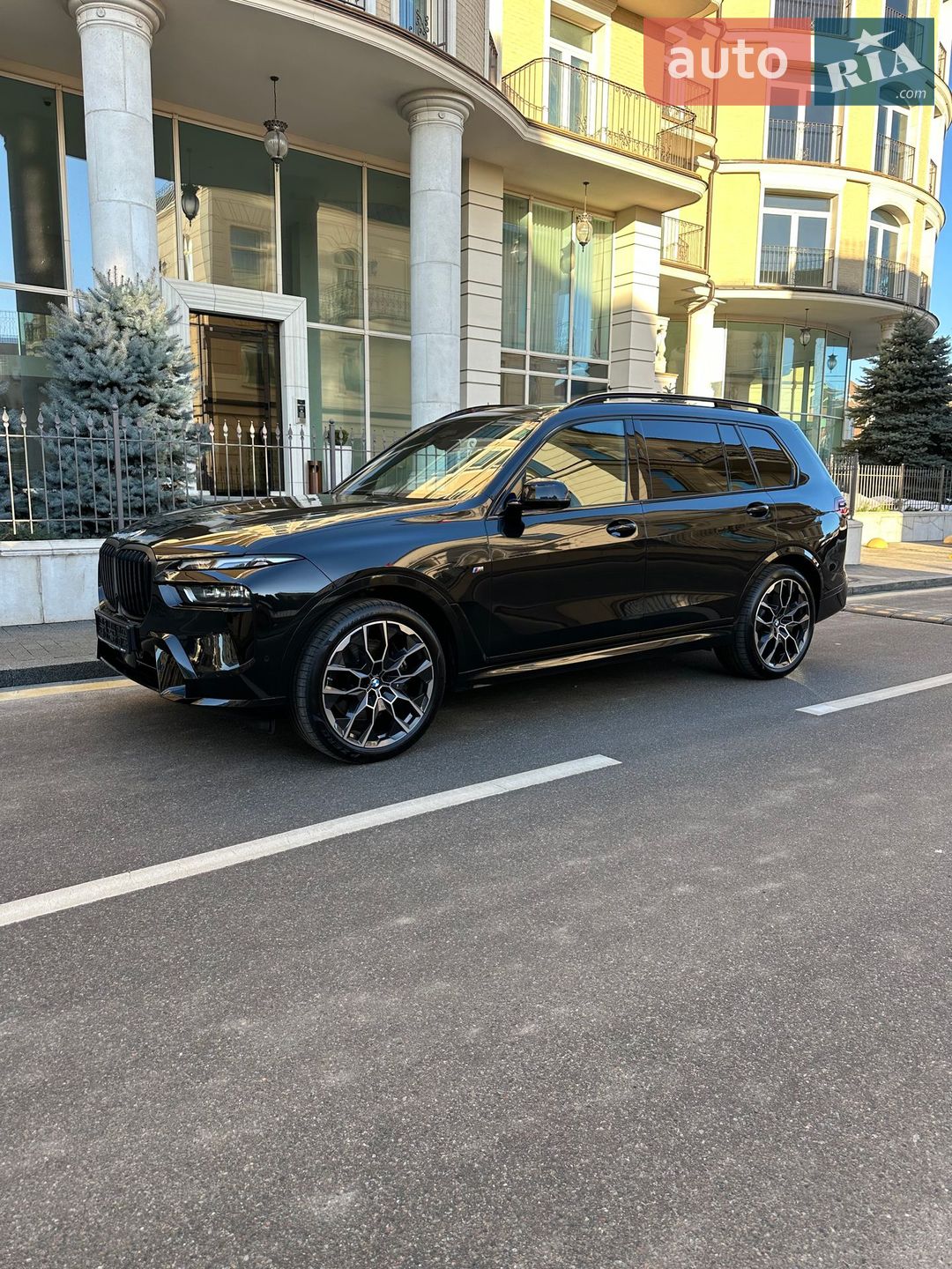 BMW X7 2025 VIN WBA21EN0909Z97245 фото оголошення 3 з 32