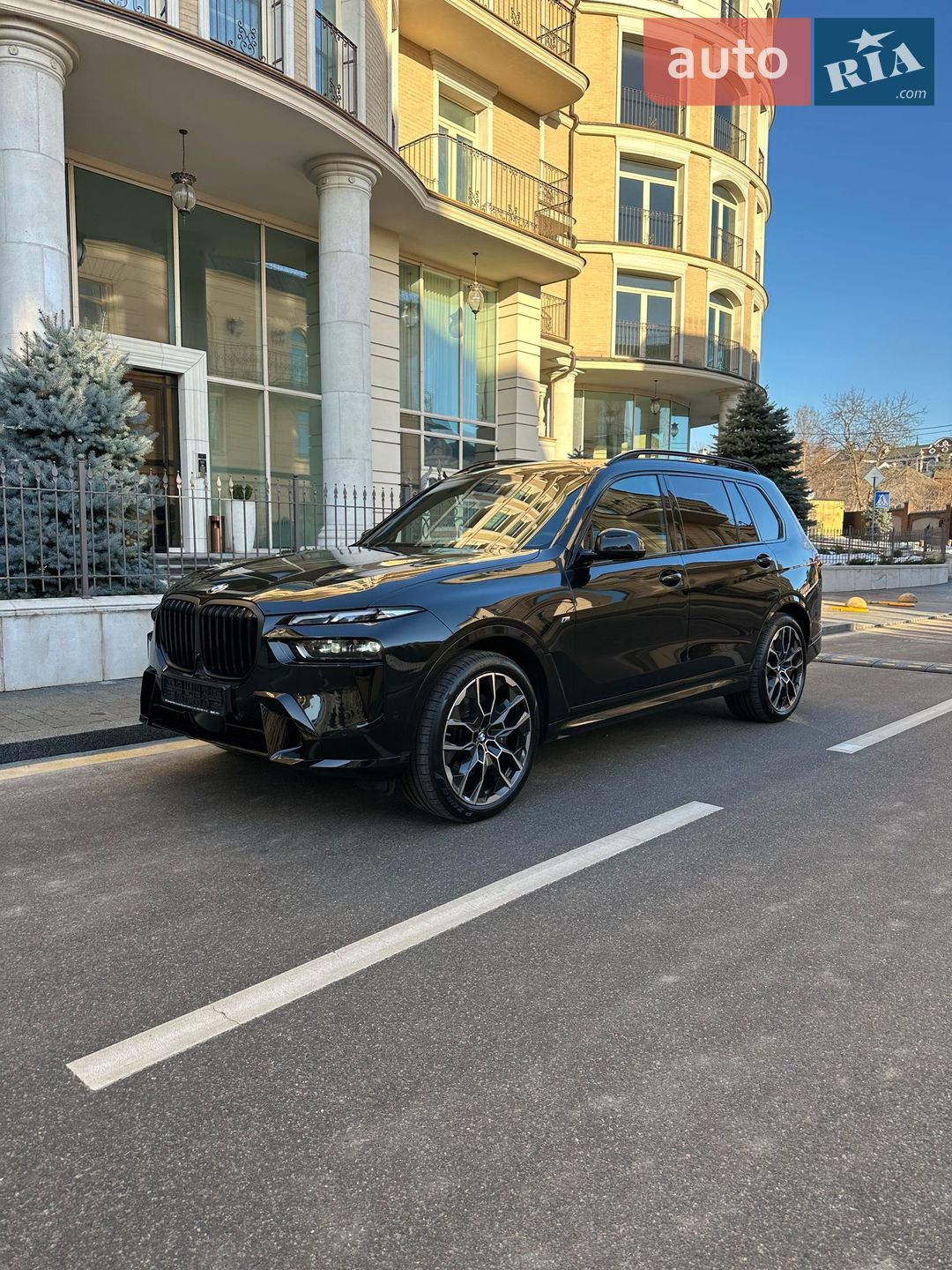 BMW X7 2025 VIN WBA21EN0909Z97245 фото оголошення 5 з 32