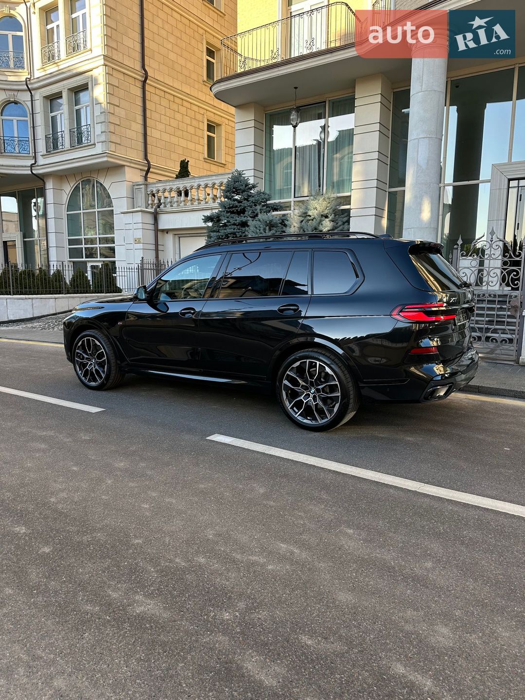 BMW X7 2025 VIN WBA21EN0909Z97245 фото оголошення 7 з 32