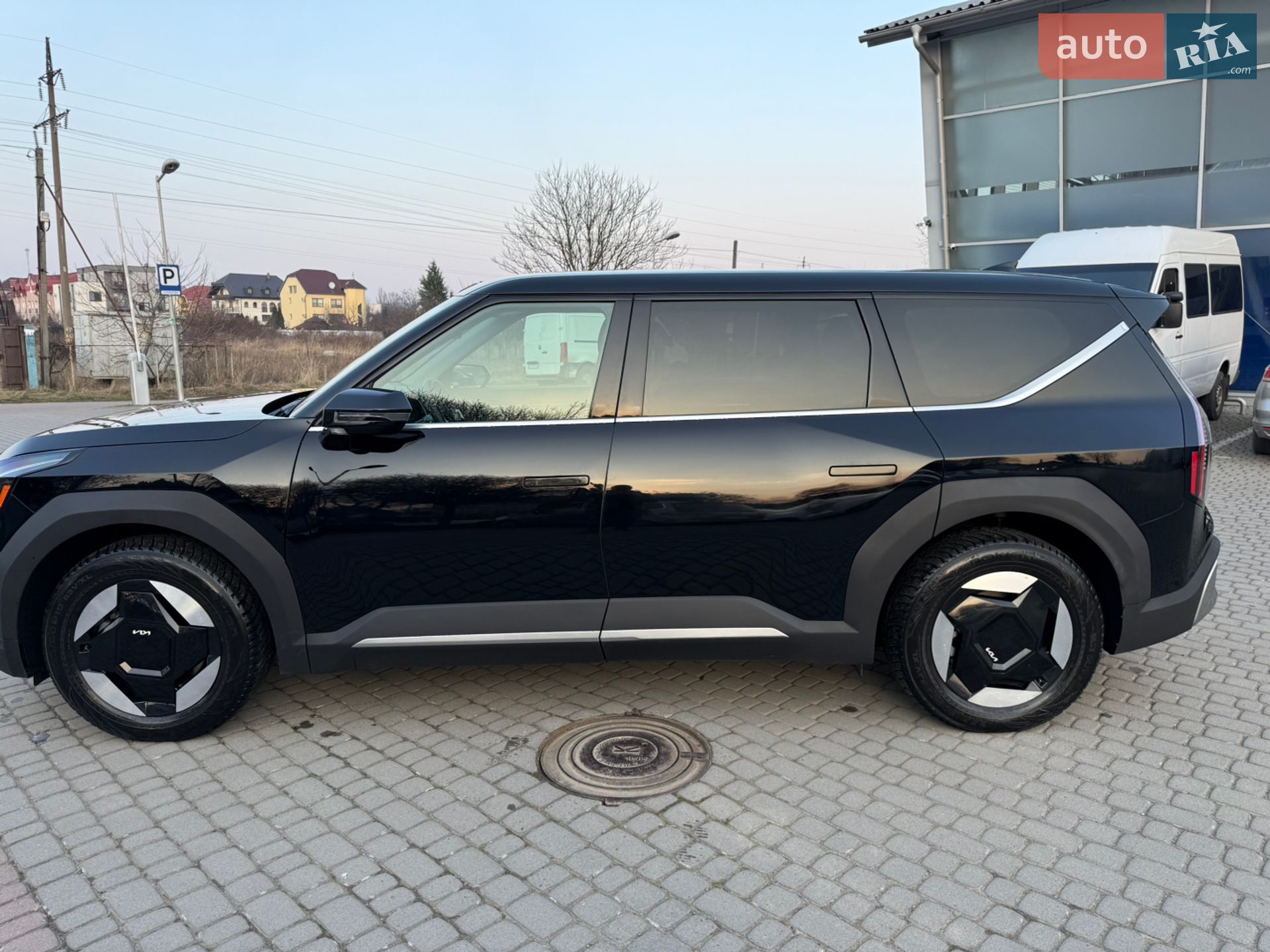 Kia EV9 2023 VIN KNDAB5S19R6020257 фото оголошення 5 з 11