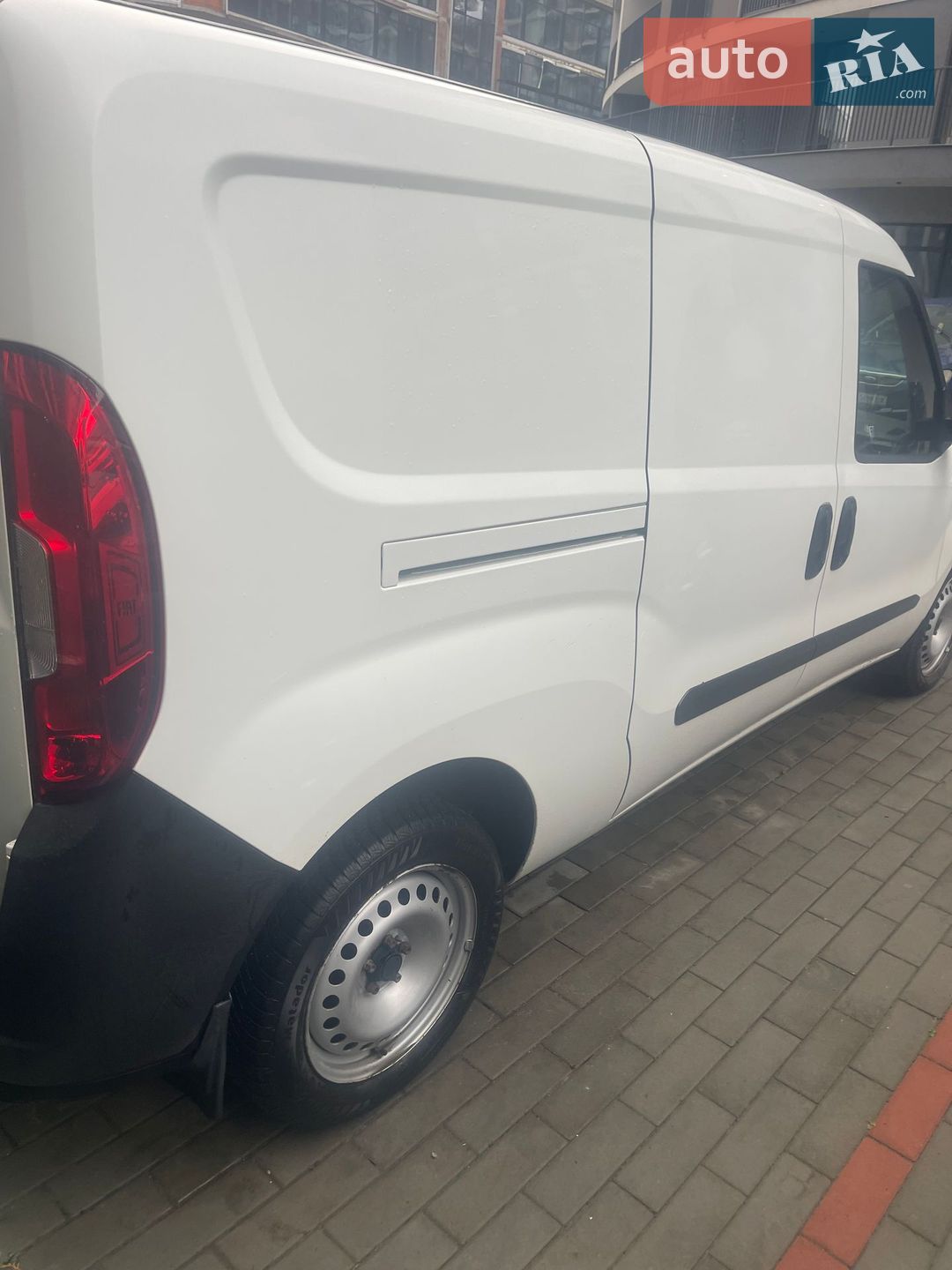Fiat Doblo 2021 VIN ZFA26300006U99122 фото оголошення 2 з 16