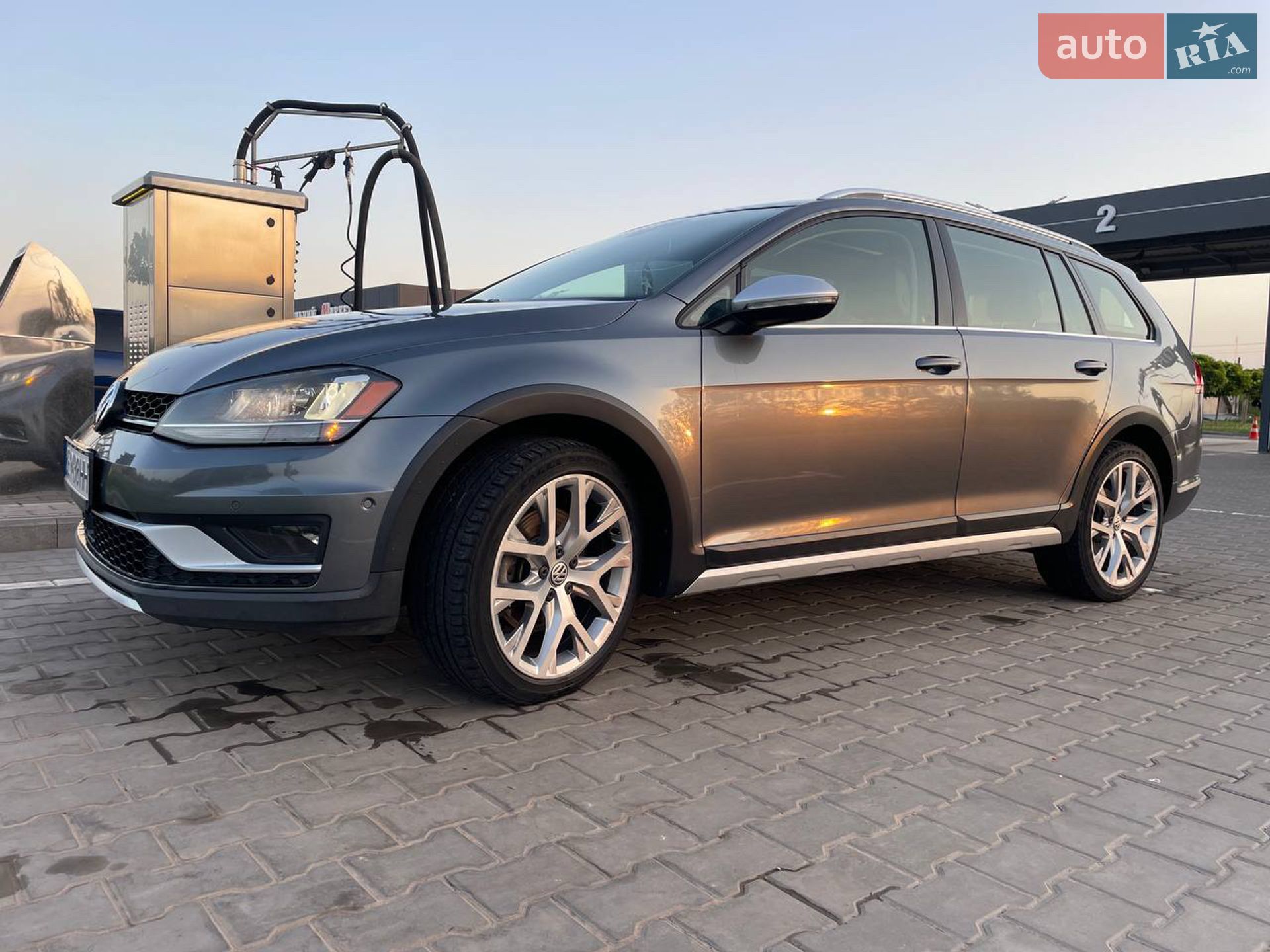 Volkswagen Golf Alltrack 2016 VIN 3VWH17AU2HM507403 фото оголошення 4 з 13