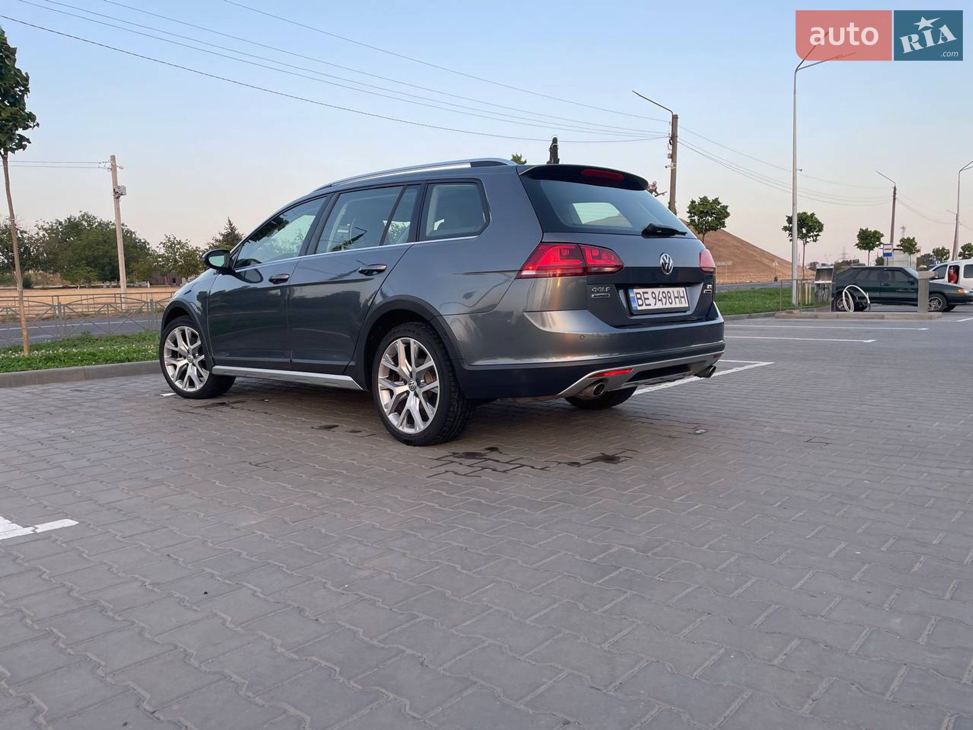 Volkswagen Golf Alltrack 2016 VIN 3VWH17AU2HM507403 фото оголошення 10 з 13