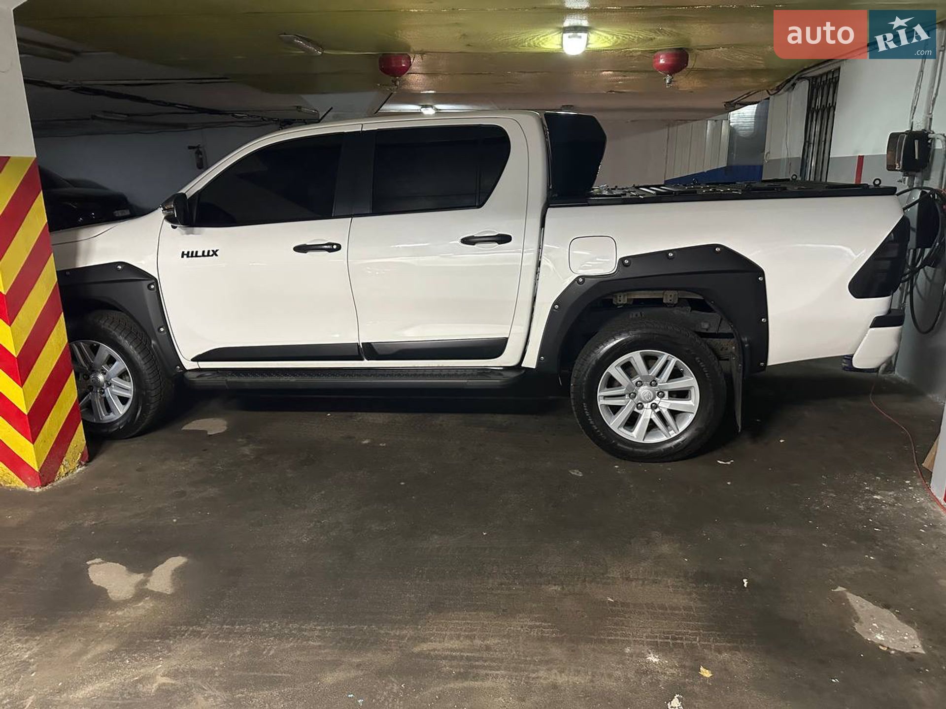 Toyota Hilux 2016 VIN MR0BA3CDX00101019 фото оголошення 5 з 17