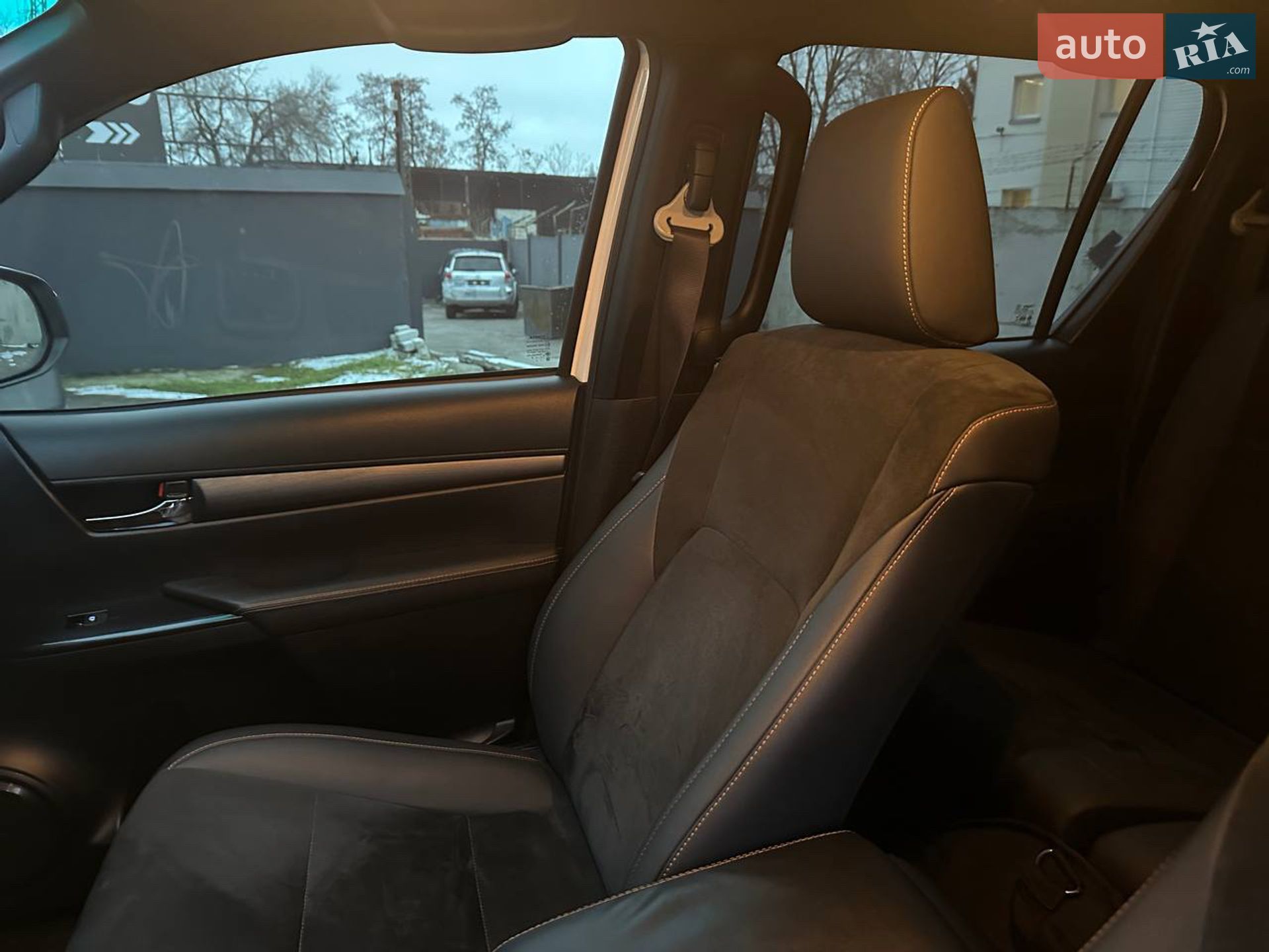 Toyota Hilux 2016 VIN MR0BA3CDX00101019 фото оголошення 14 з 17