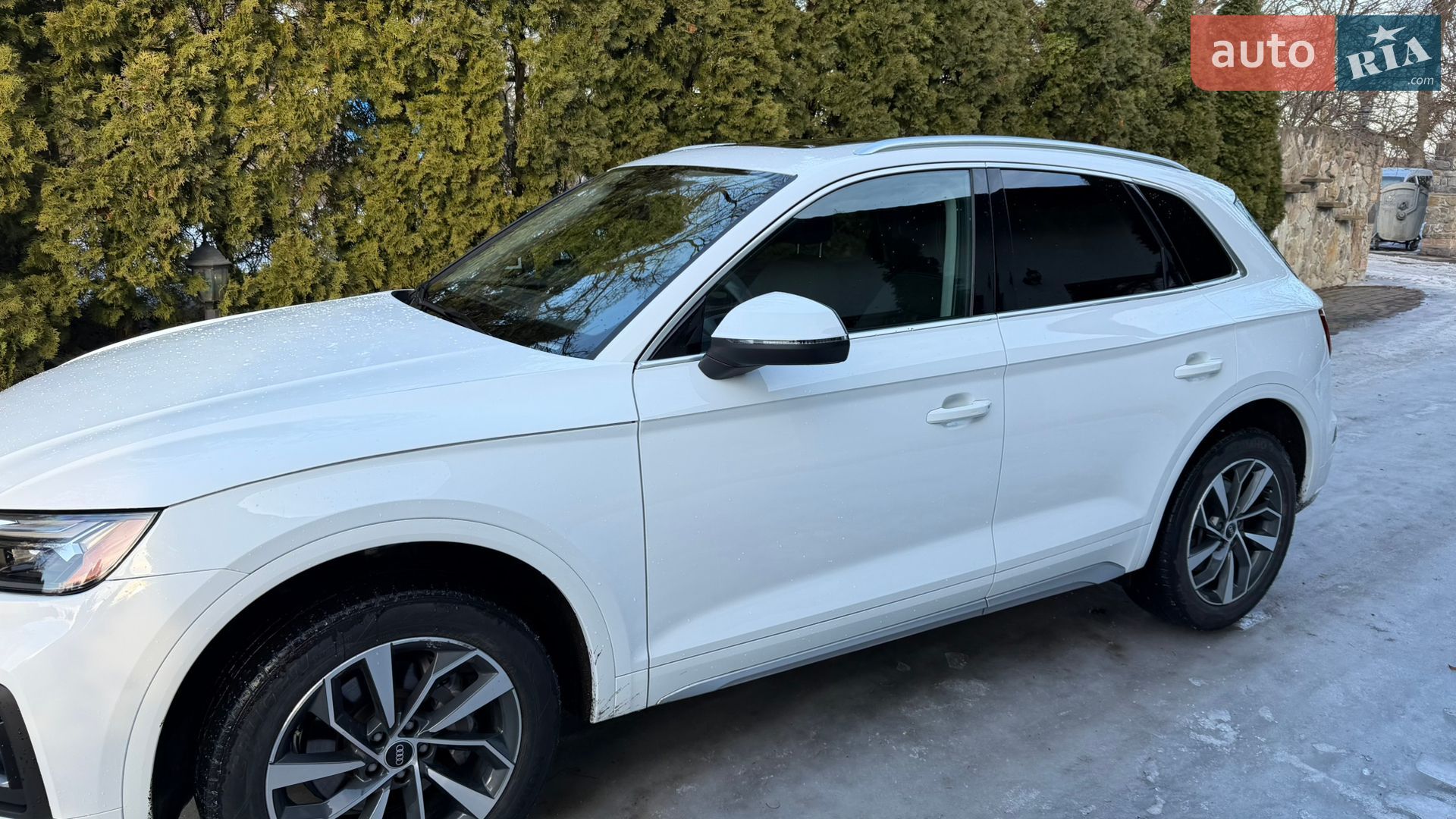 Audi Q5 2021 VIN WA1BAAFY2M2069060 фото оголошення 4 з 61