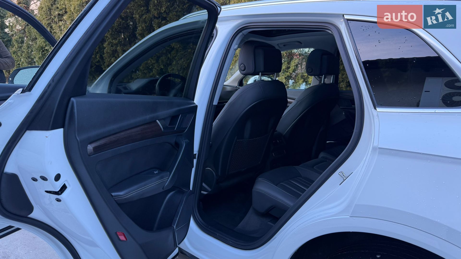 Audi Q5 2021 VIN WA1BAAFY2M2069060 фото оголошення 25 з 61