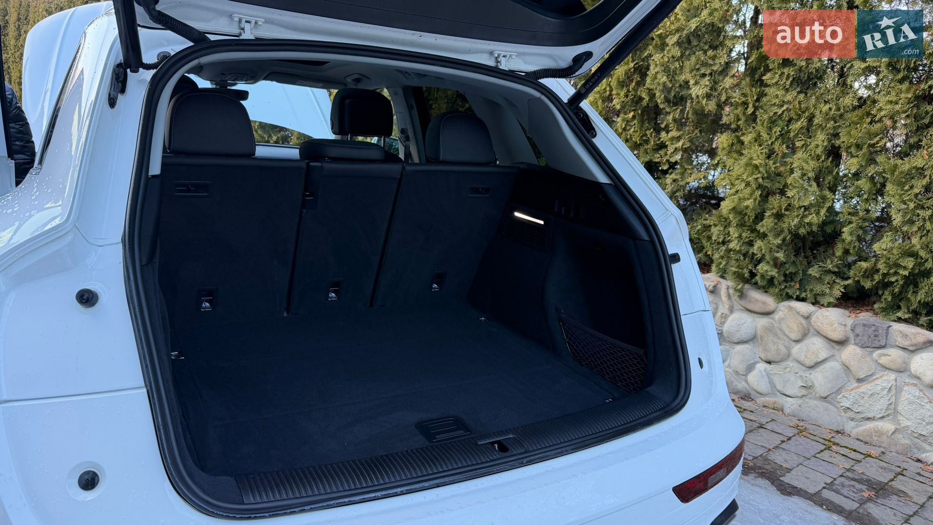 Audi Q5 2021 VIN WA1BAAFY2M2069060 фото оголошення 29 з 61