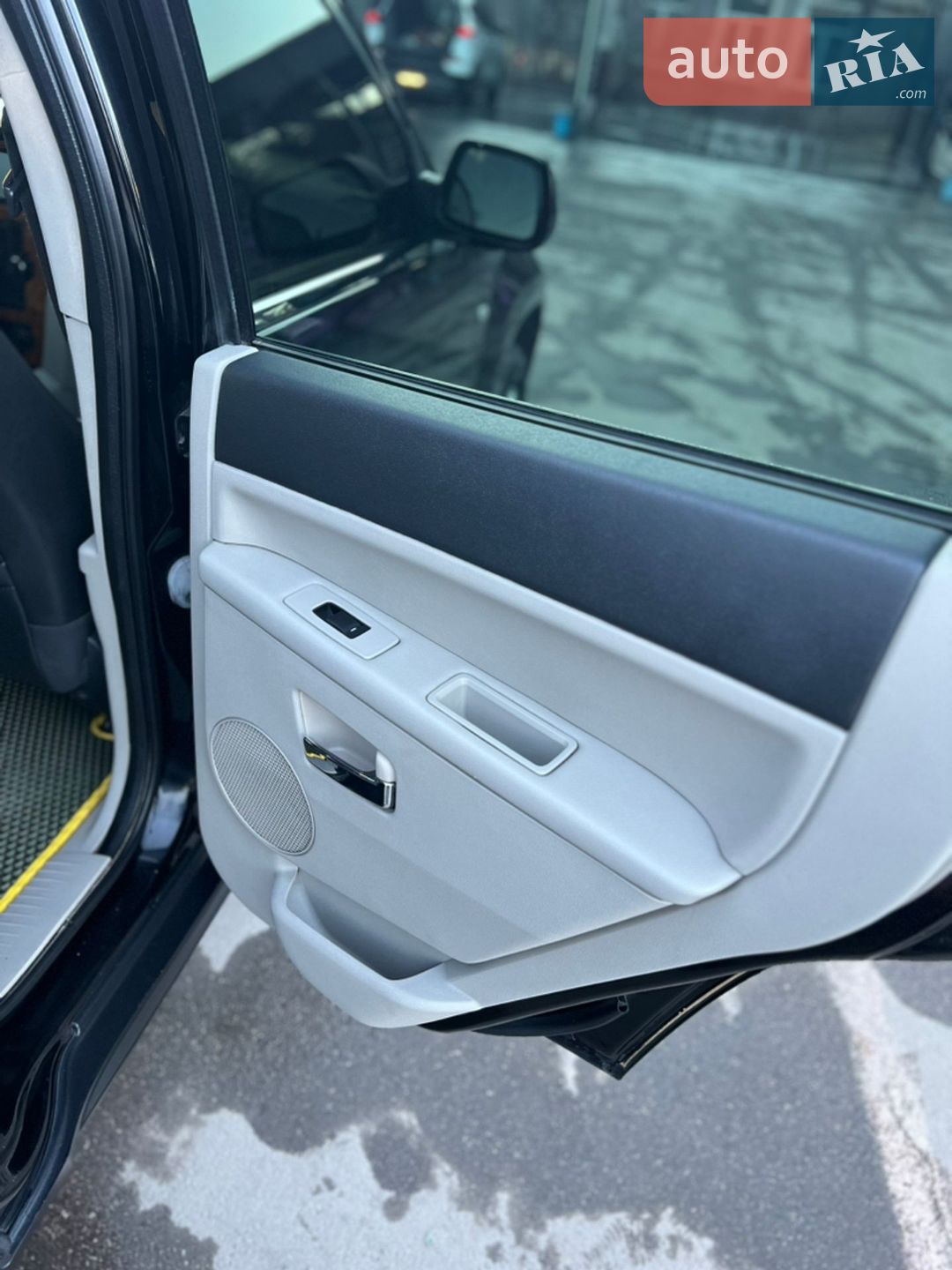 Jeep Grand Cherokee 2008 VIN 1J8HCE8M68Y101824 фото оголошення 18 з 33