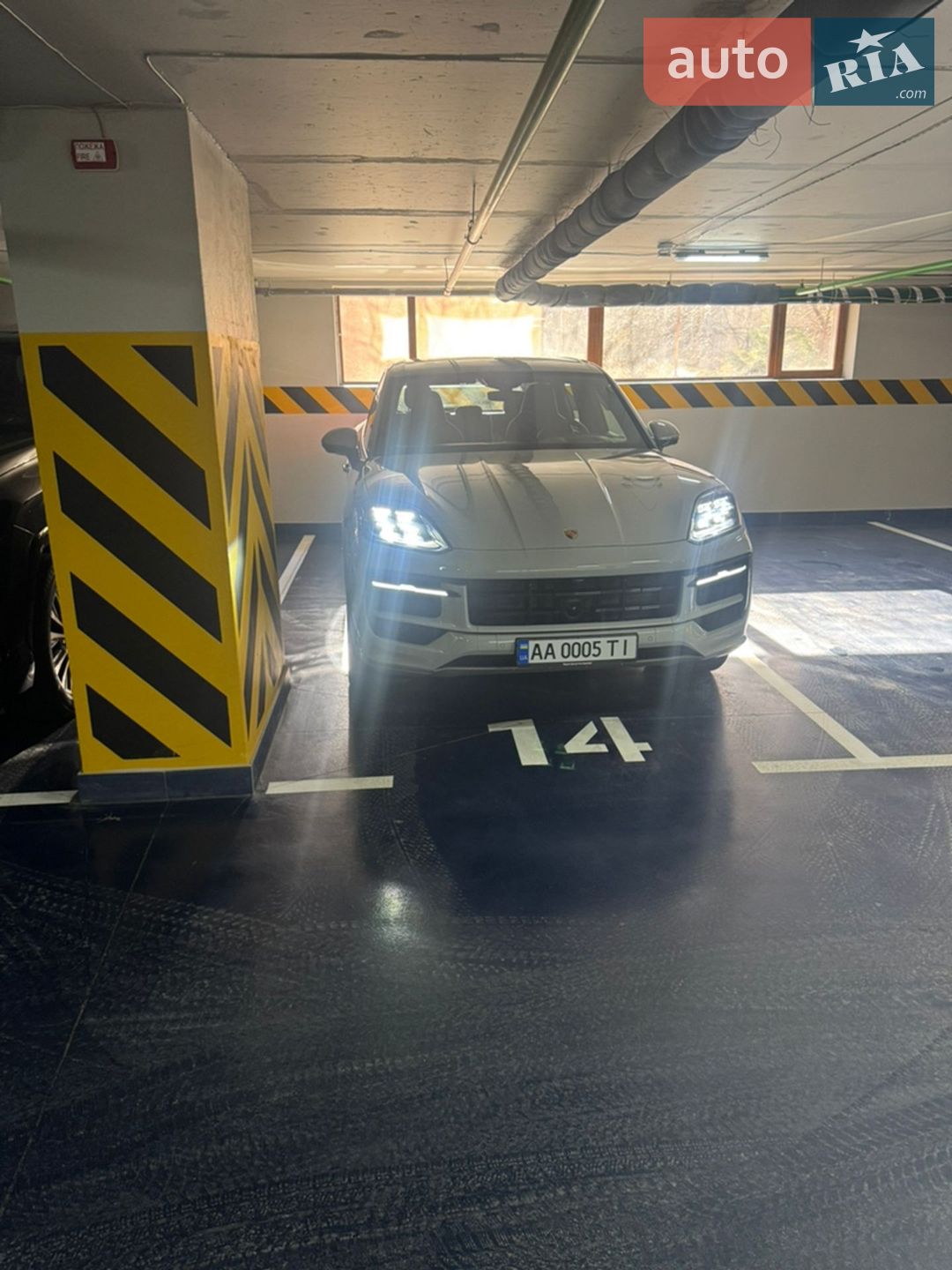 Porsche Cayenne 2024 VIN WP1ZZZ9YZRDA41743 фото оголошення 7 з 17