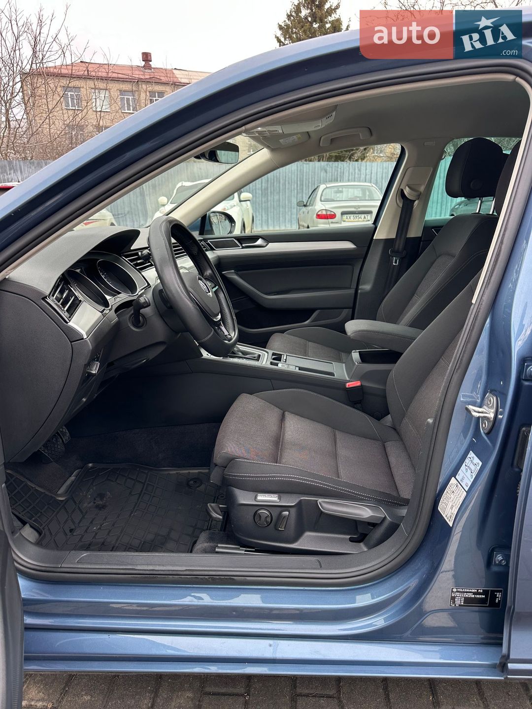Volkswagen Passat 2015 VIN WVWZZZ3CZGE122234 фото оголошення 16 з 31