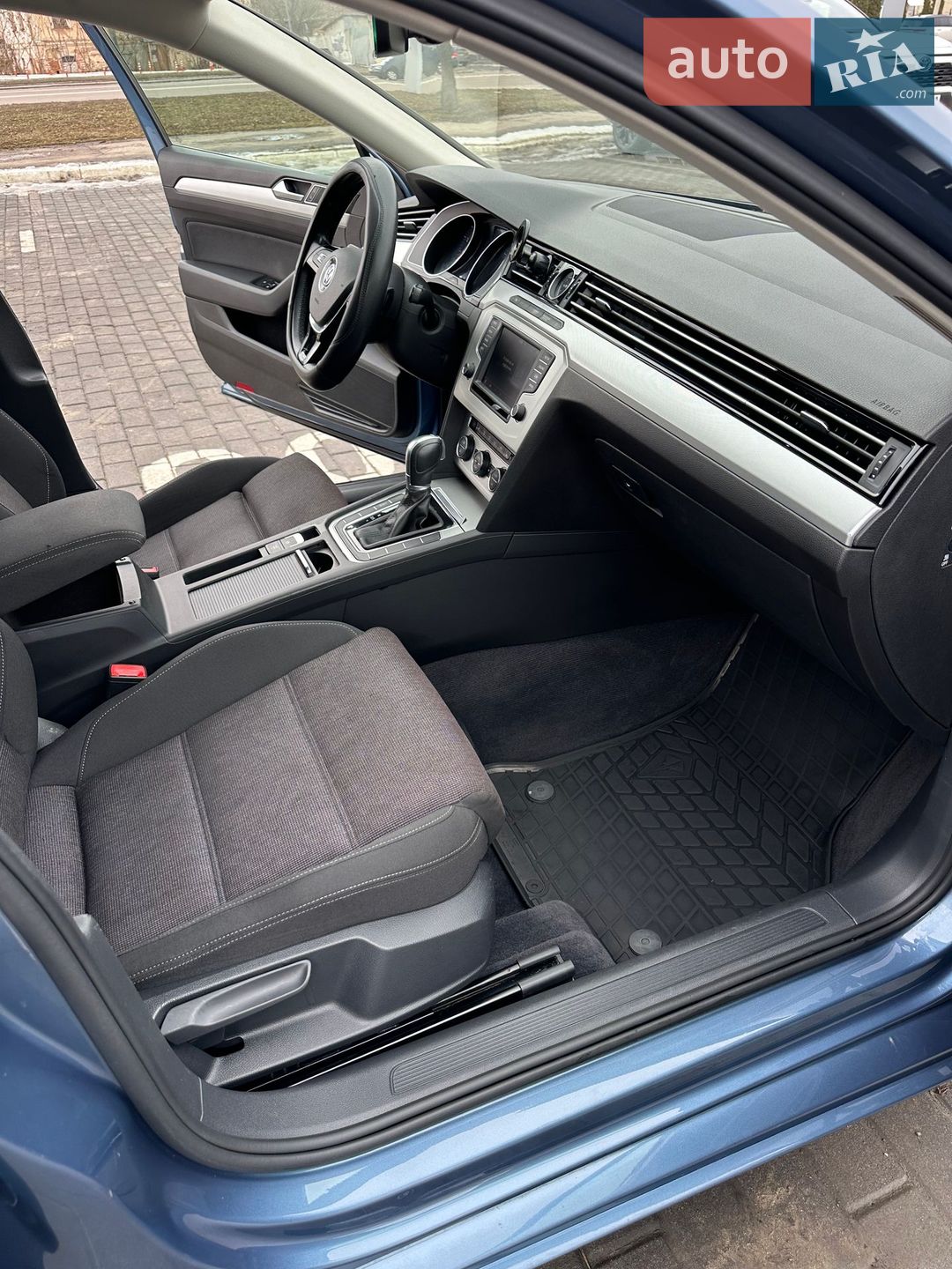 Volkswagen Passat 2015 VIN WVWZZZ3CZGE122234 фото оголошення 25 з 31