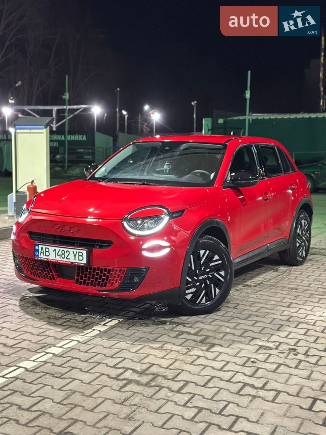 Fiat 600e 2023 VIN ZFANFBA50PJ000666 фото оголошення 2 з 13