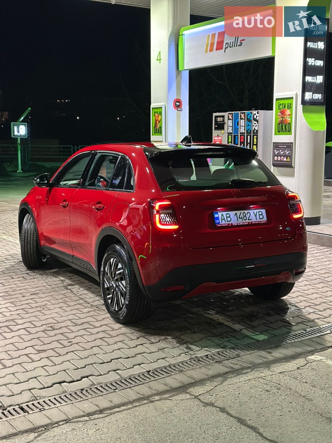 Fiat 600e 2023 VIN ZFANFBA50PJ000666 фото оголошення 3 з 13