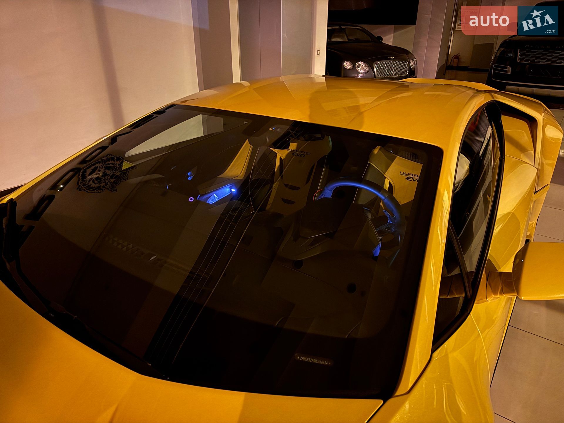 Lamborghini Huracan EVO 2020 VIN ZHWEF5ZF0MLA16464 фото оголошення 7 з 138